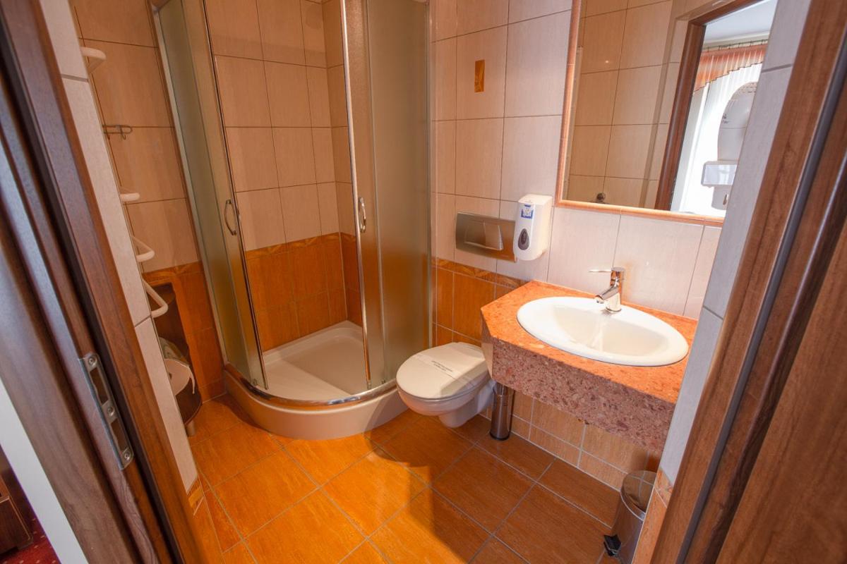 Single Room photo 2