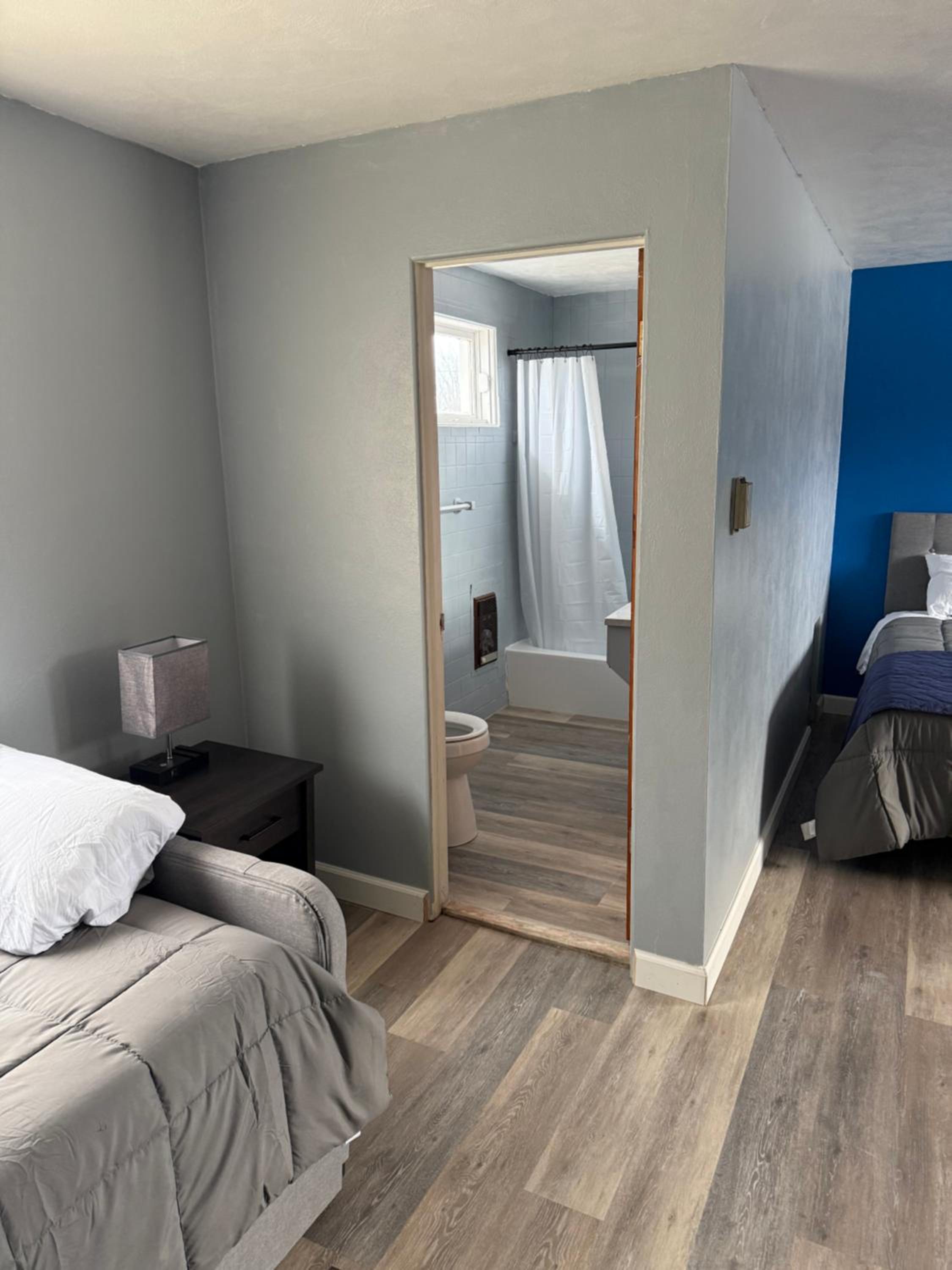 Standard Double Suite