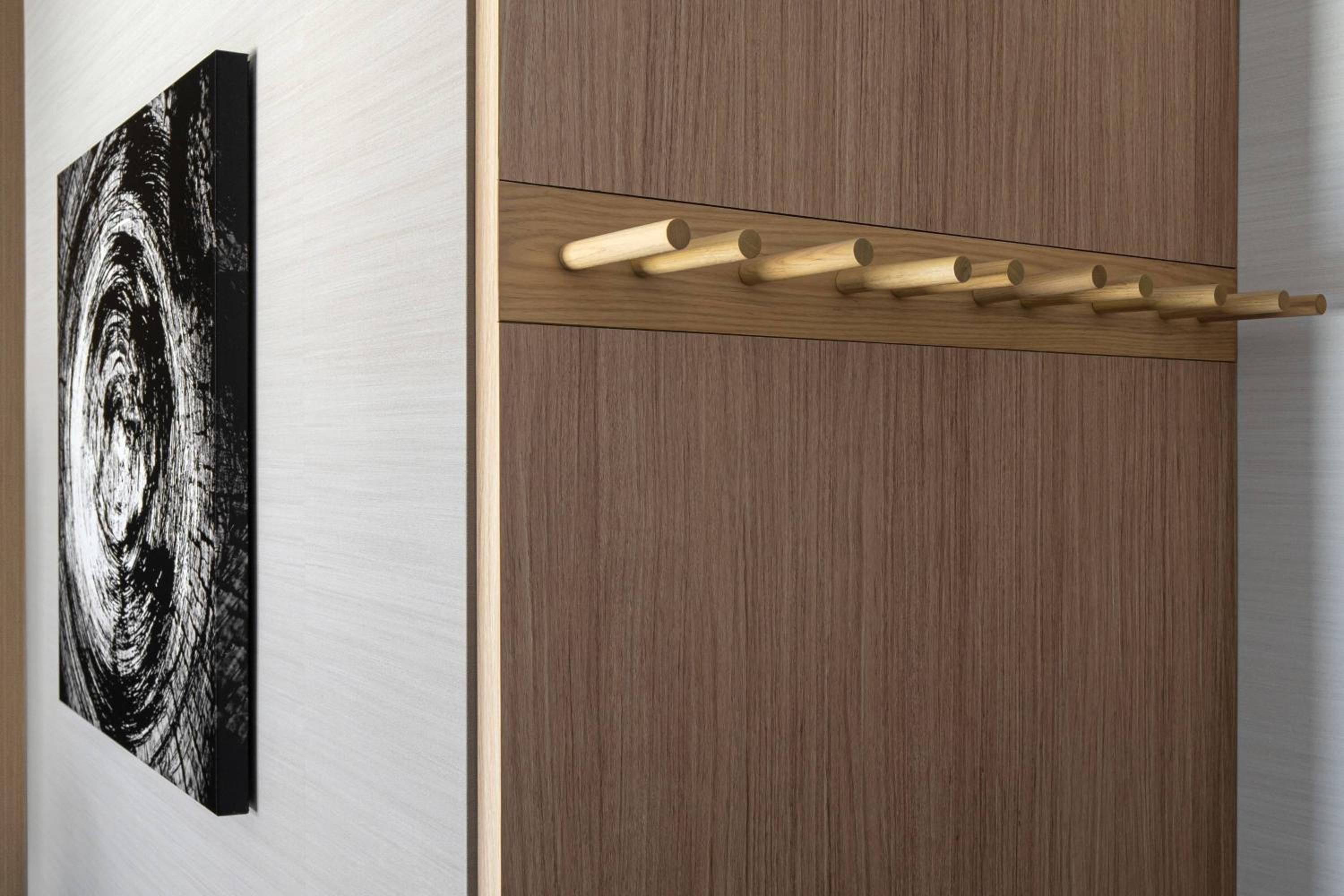 King Room with Roll-In Shower - Mobility Accessible