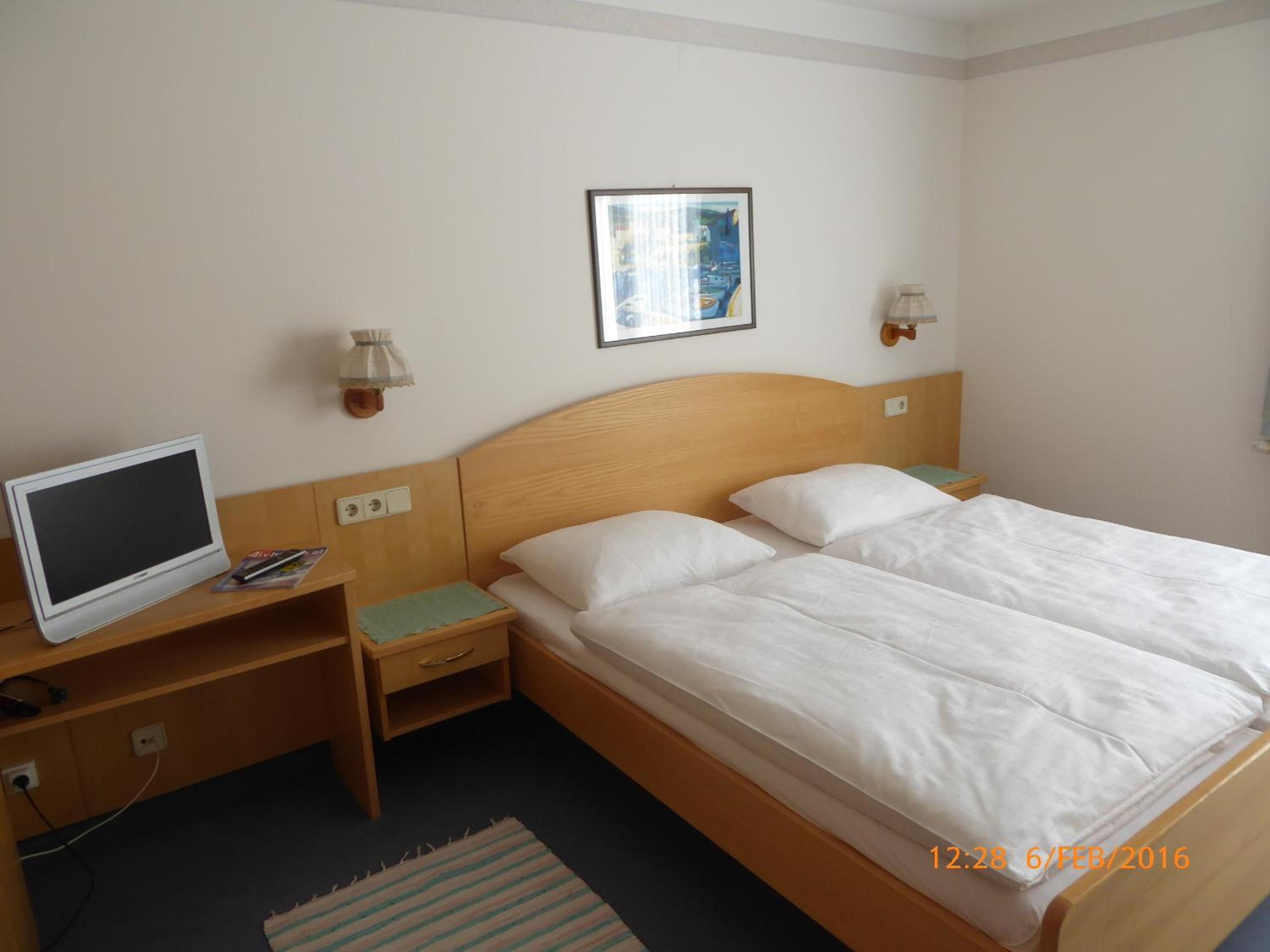 Apartment with Balcony photo 2