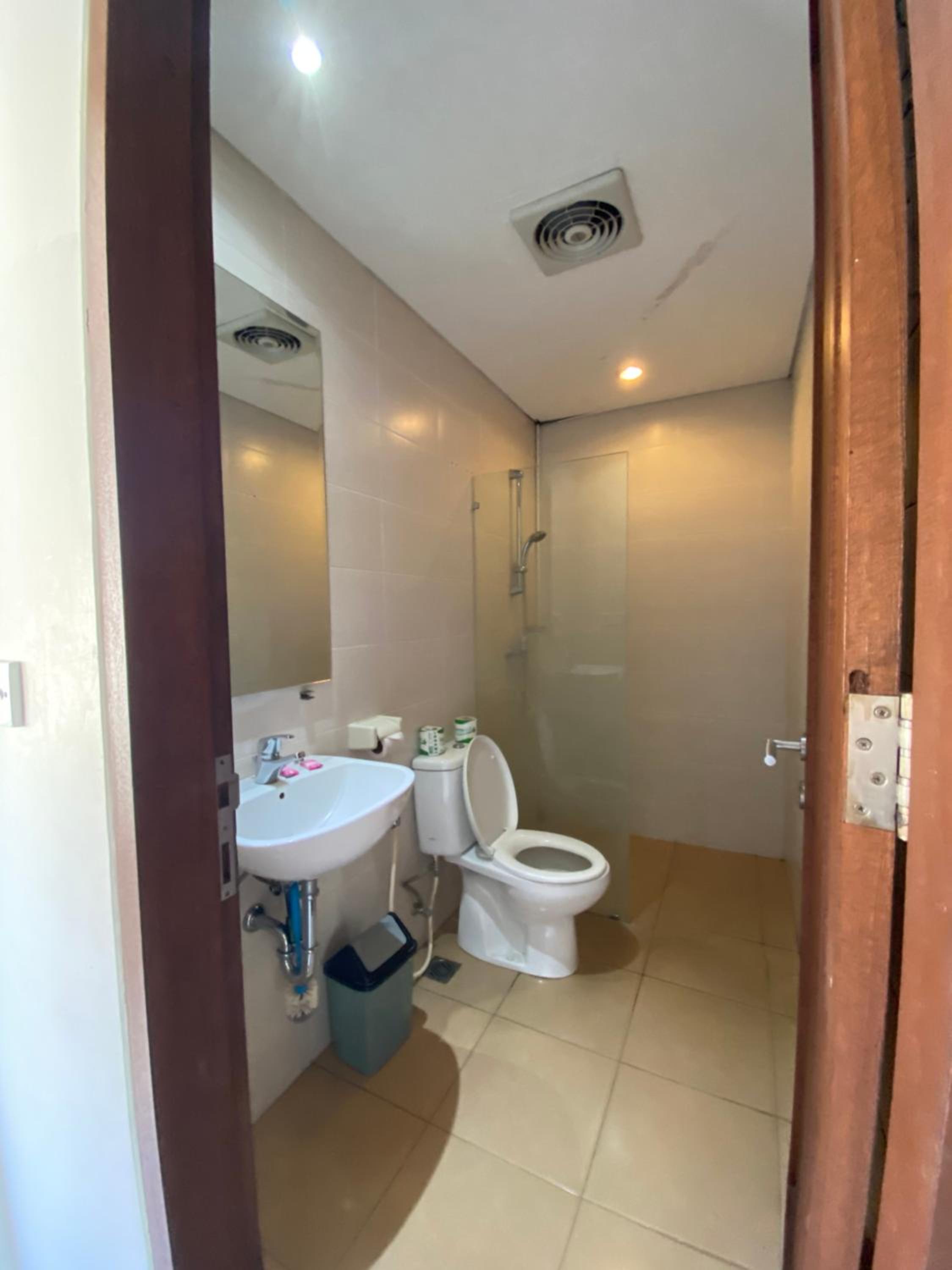 Standard Double Room - Photo 9