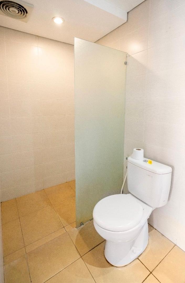 Standard Double Room - Photo 8