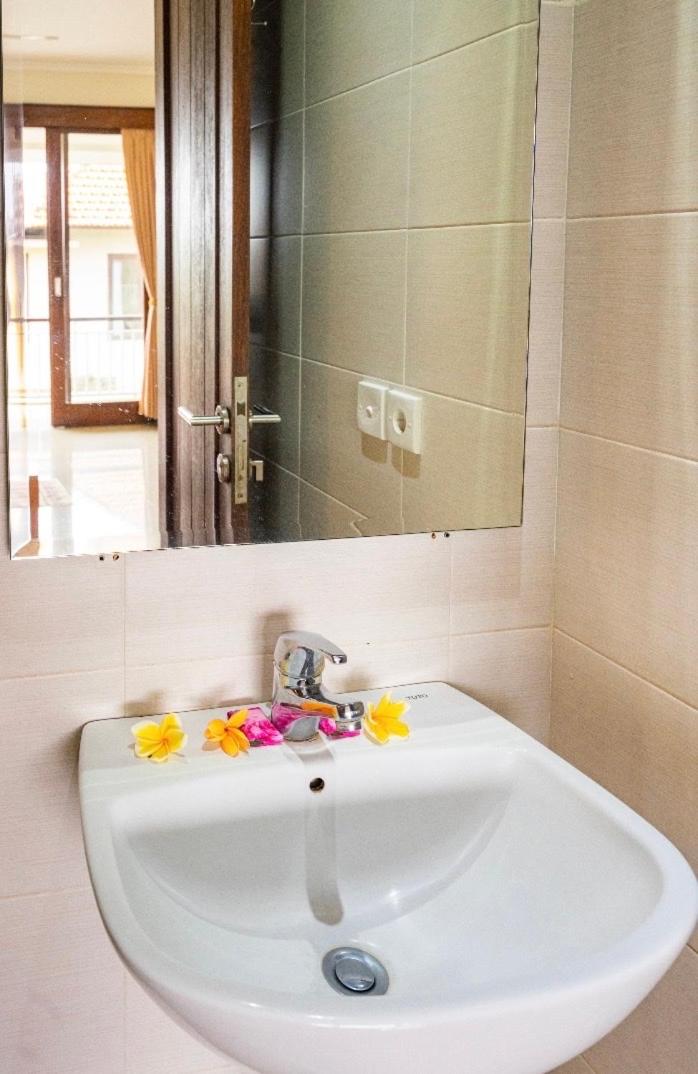 Standard Double Room - Photo 7