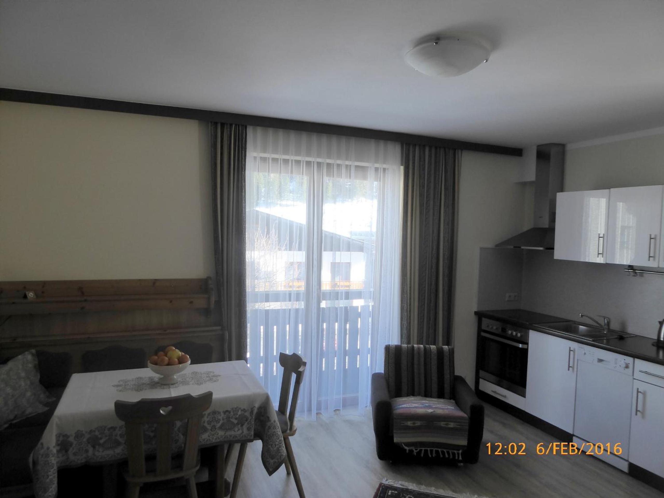 Two-Bedroom Apartment with Balcony photo 3