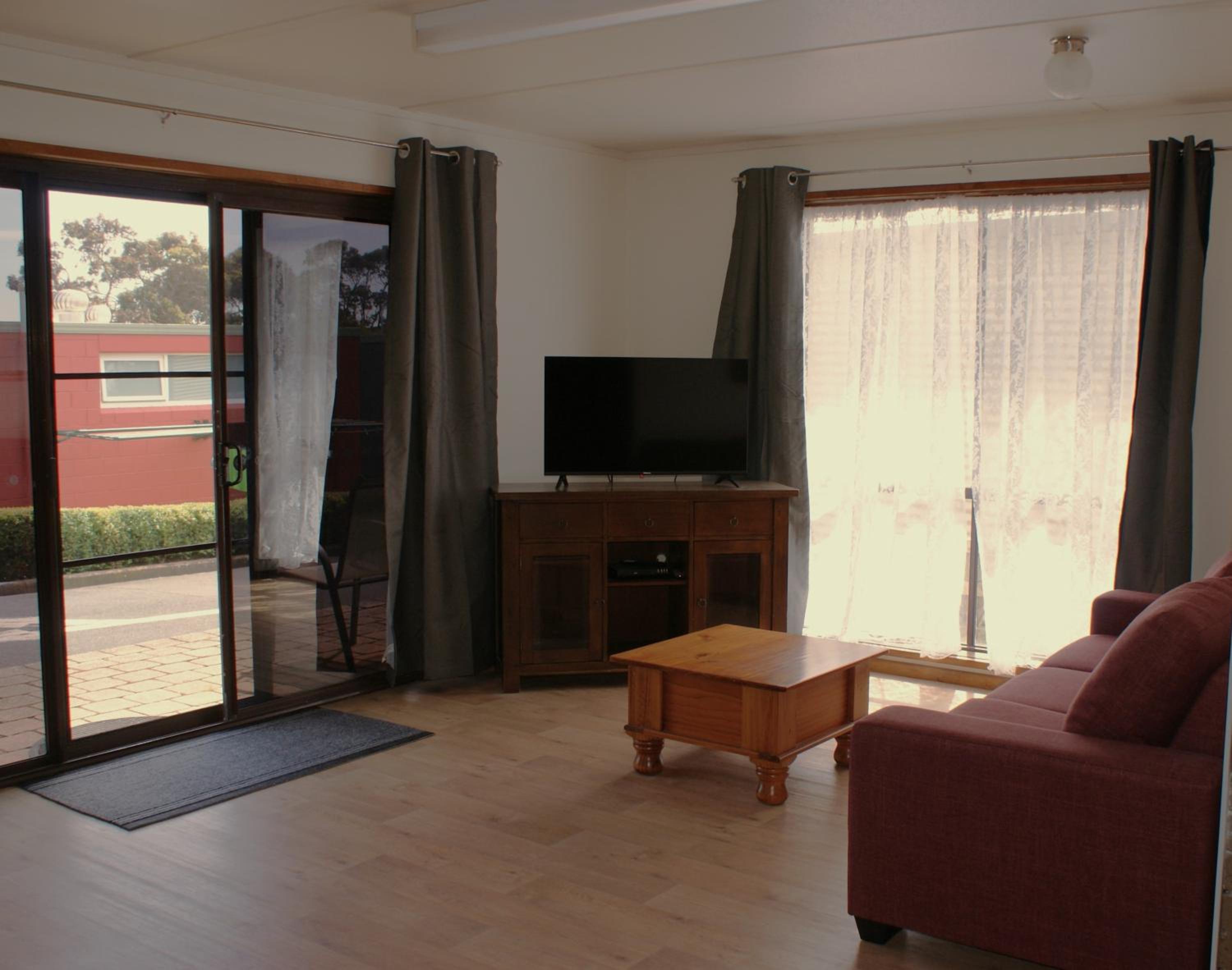 One Bedroom Unit - Full Kitchen photo 2
