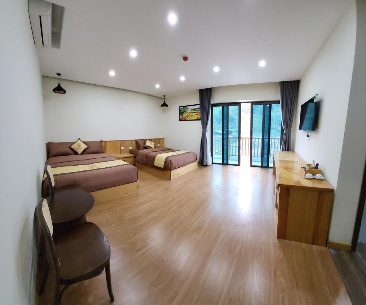 Standard King Room photo 2