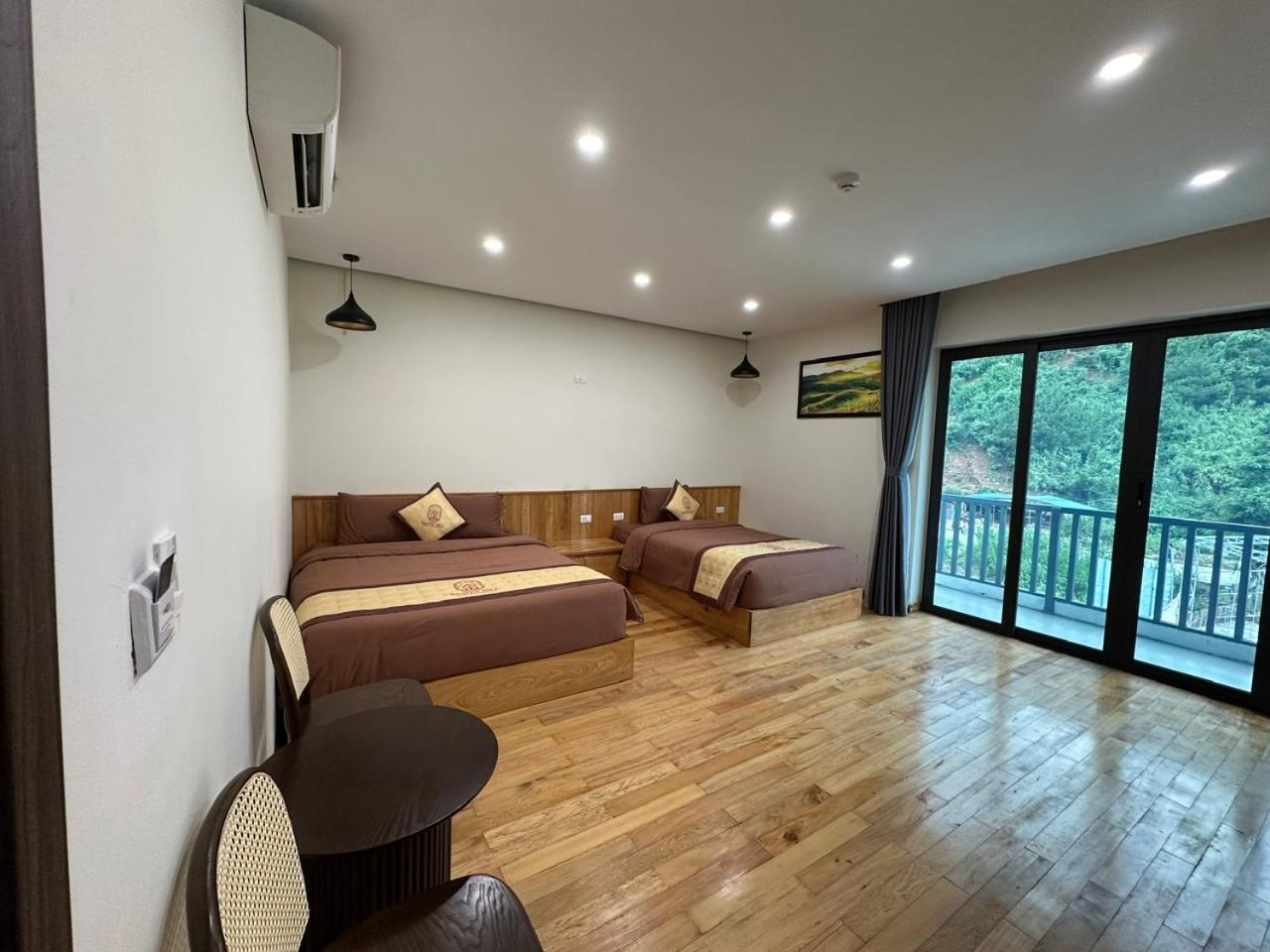 Standard King Room photo 3