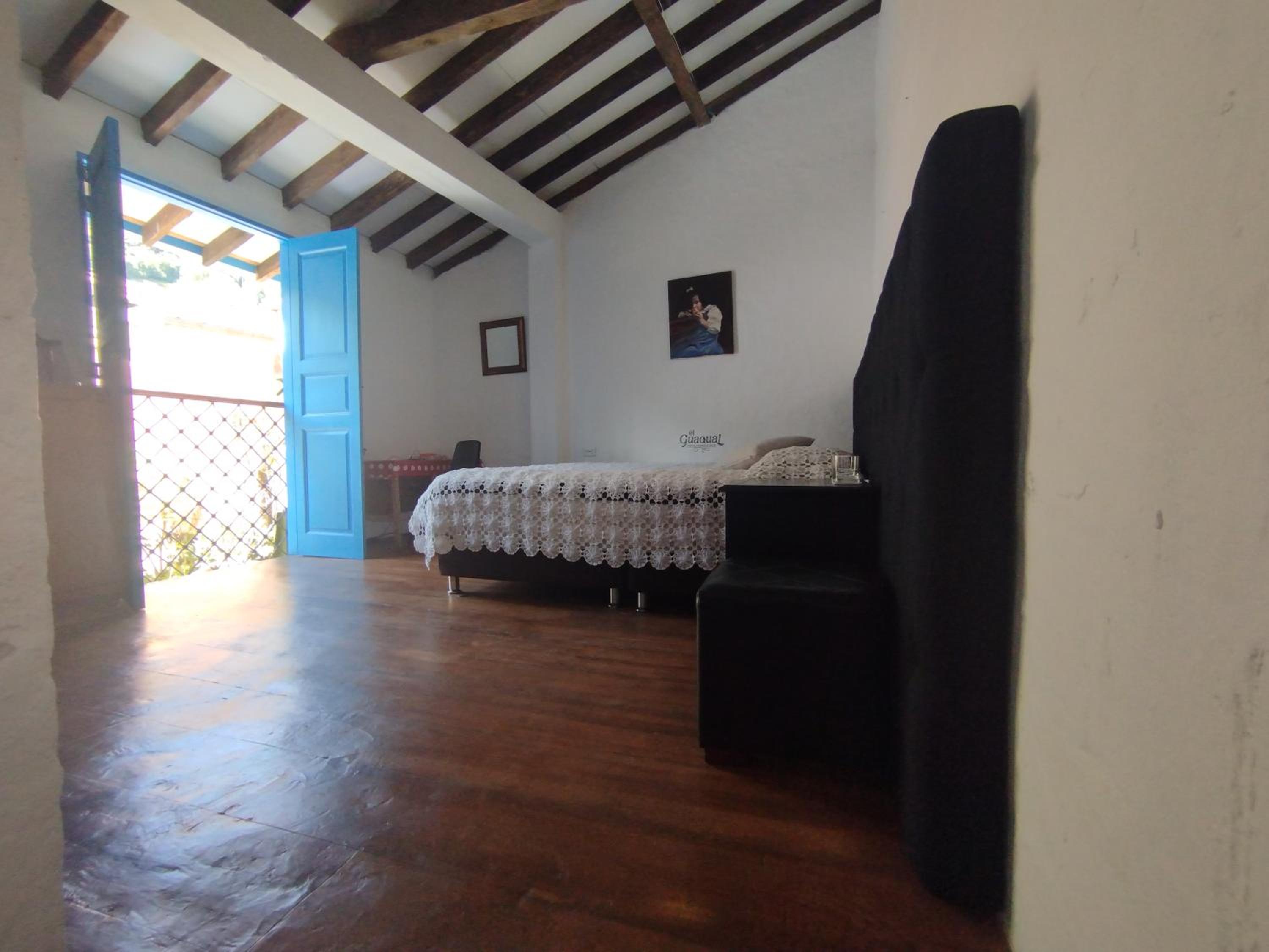Deluxe King Room photo 1