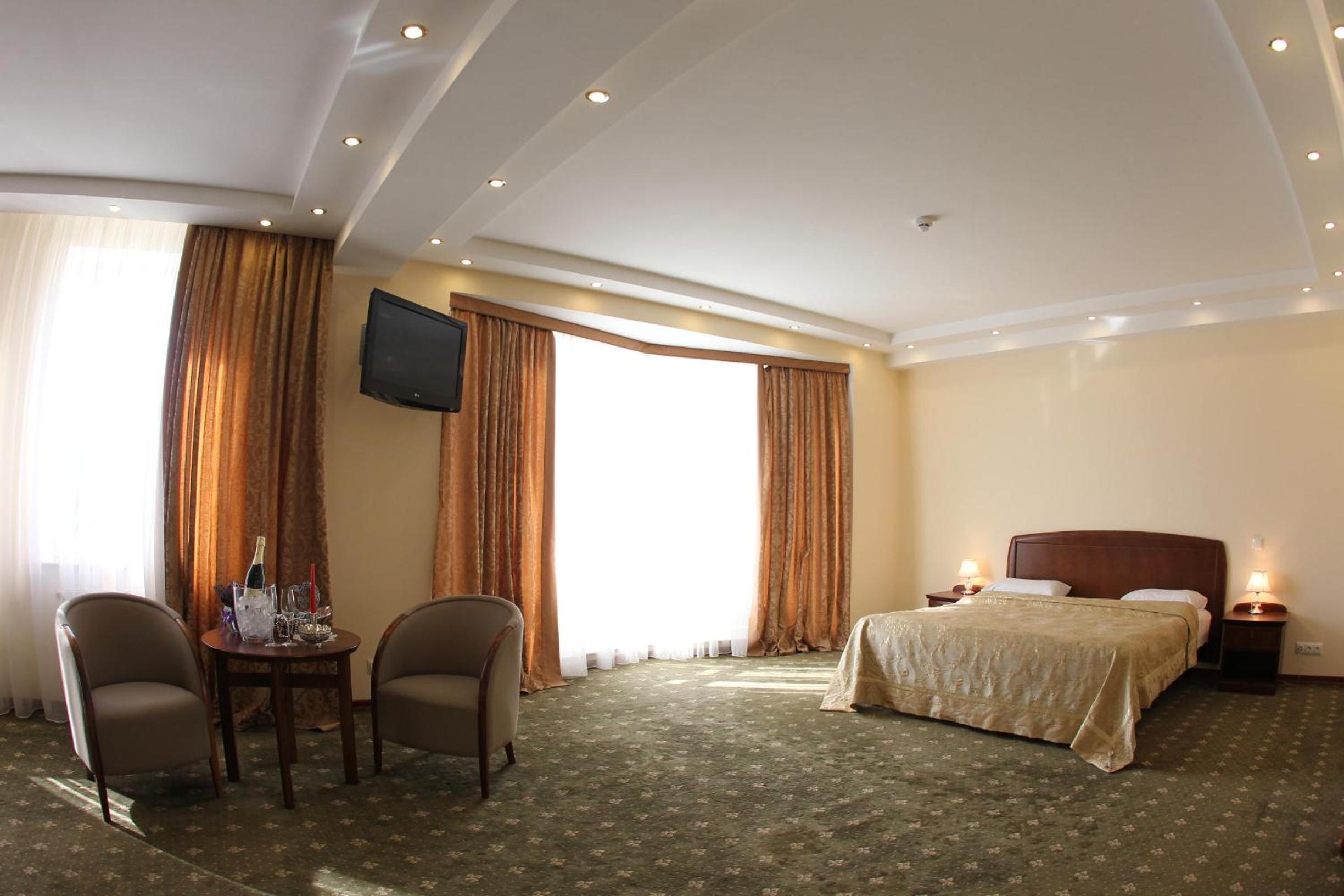 Comfort Suite photo 3