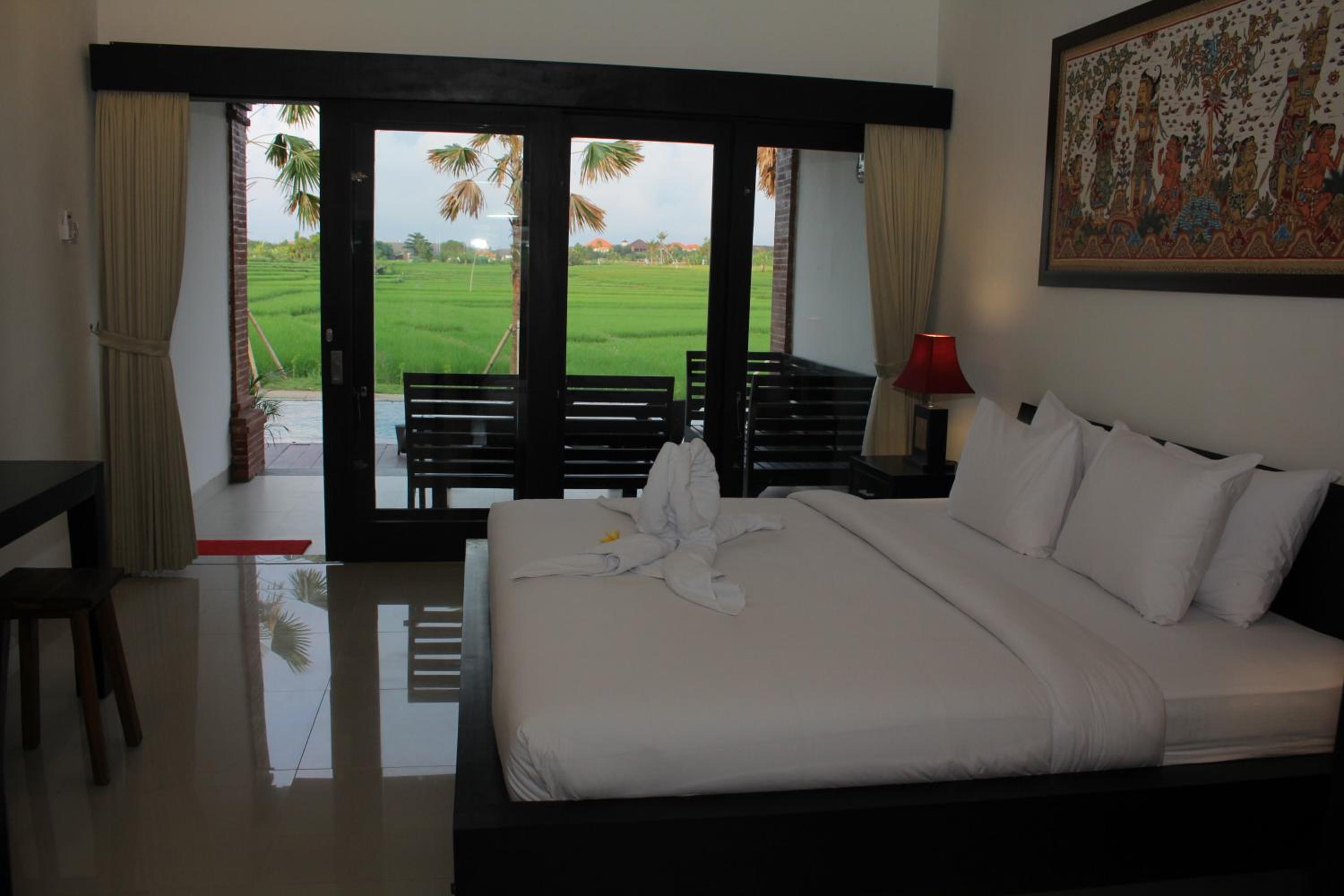 Double or Twin Room with View - Photo 7