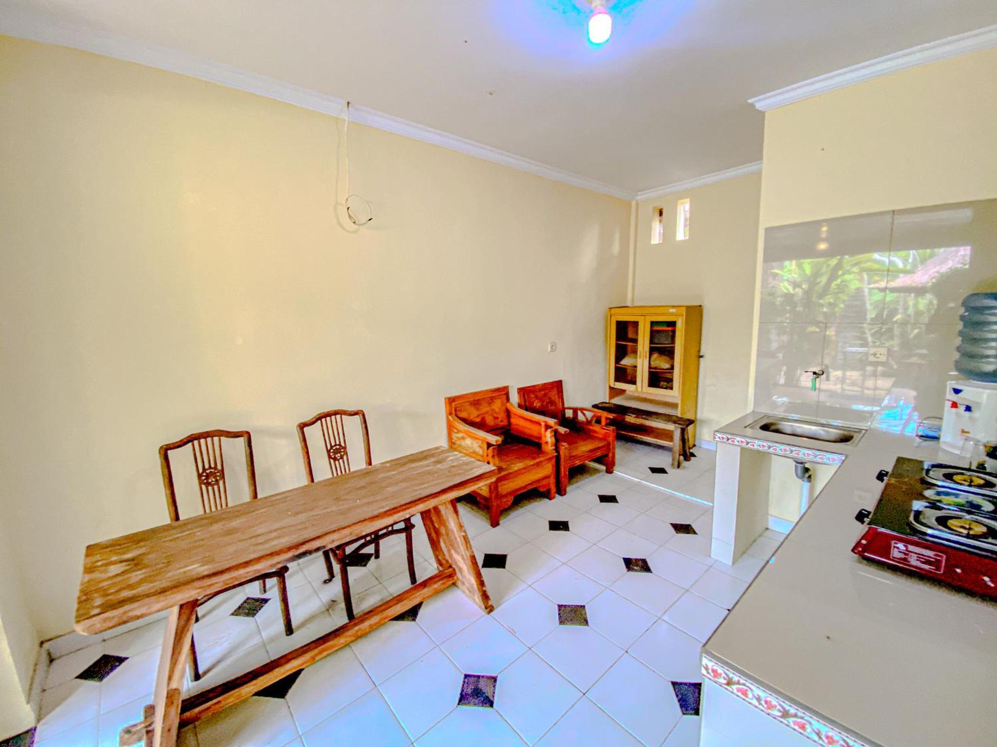 Budget Double Room - Photo 5