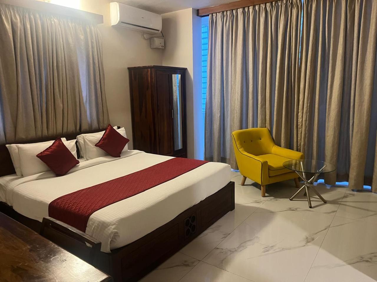 Superior Suite - Photo 3