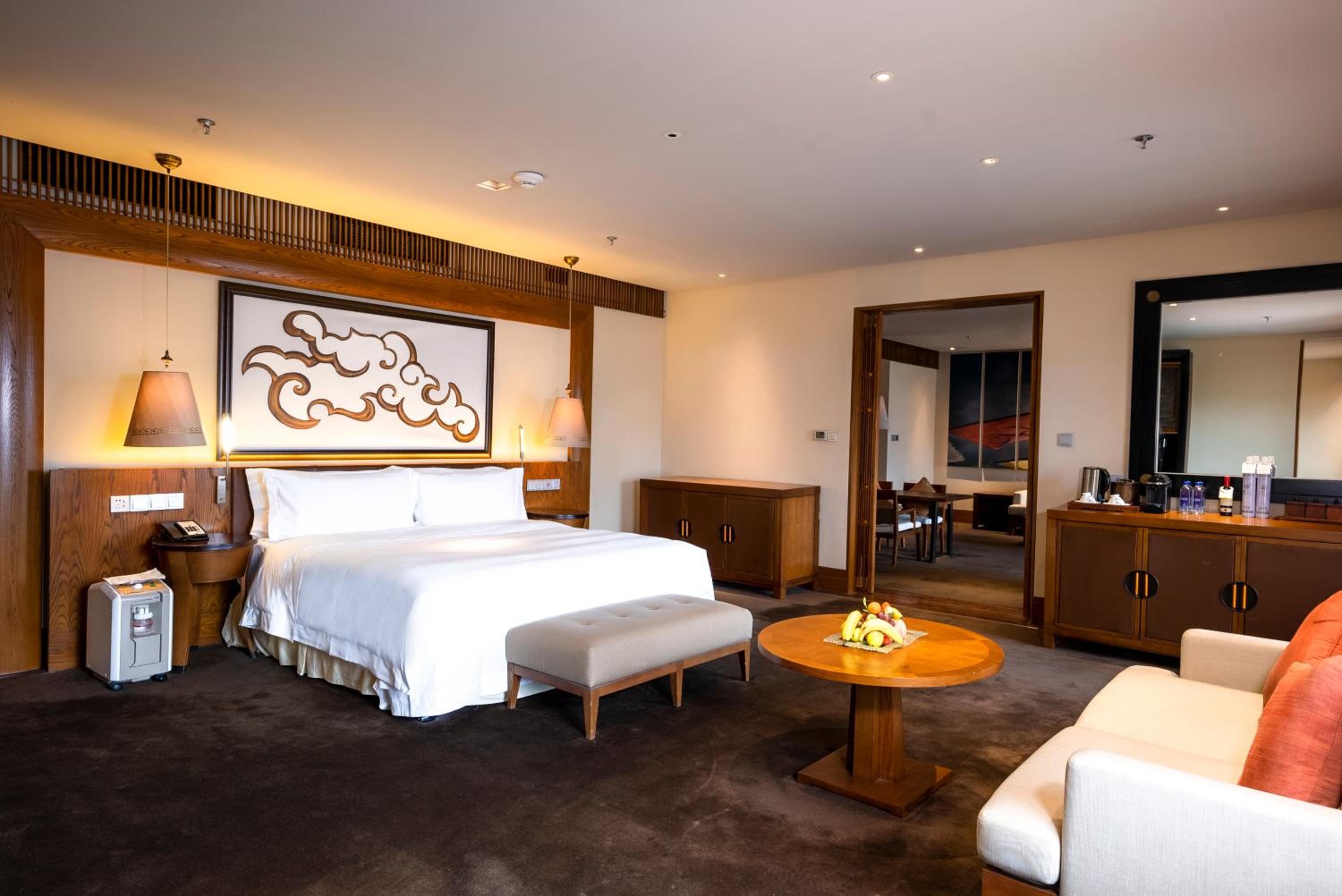 Lhasa Suite With Potala View Room