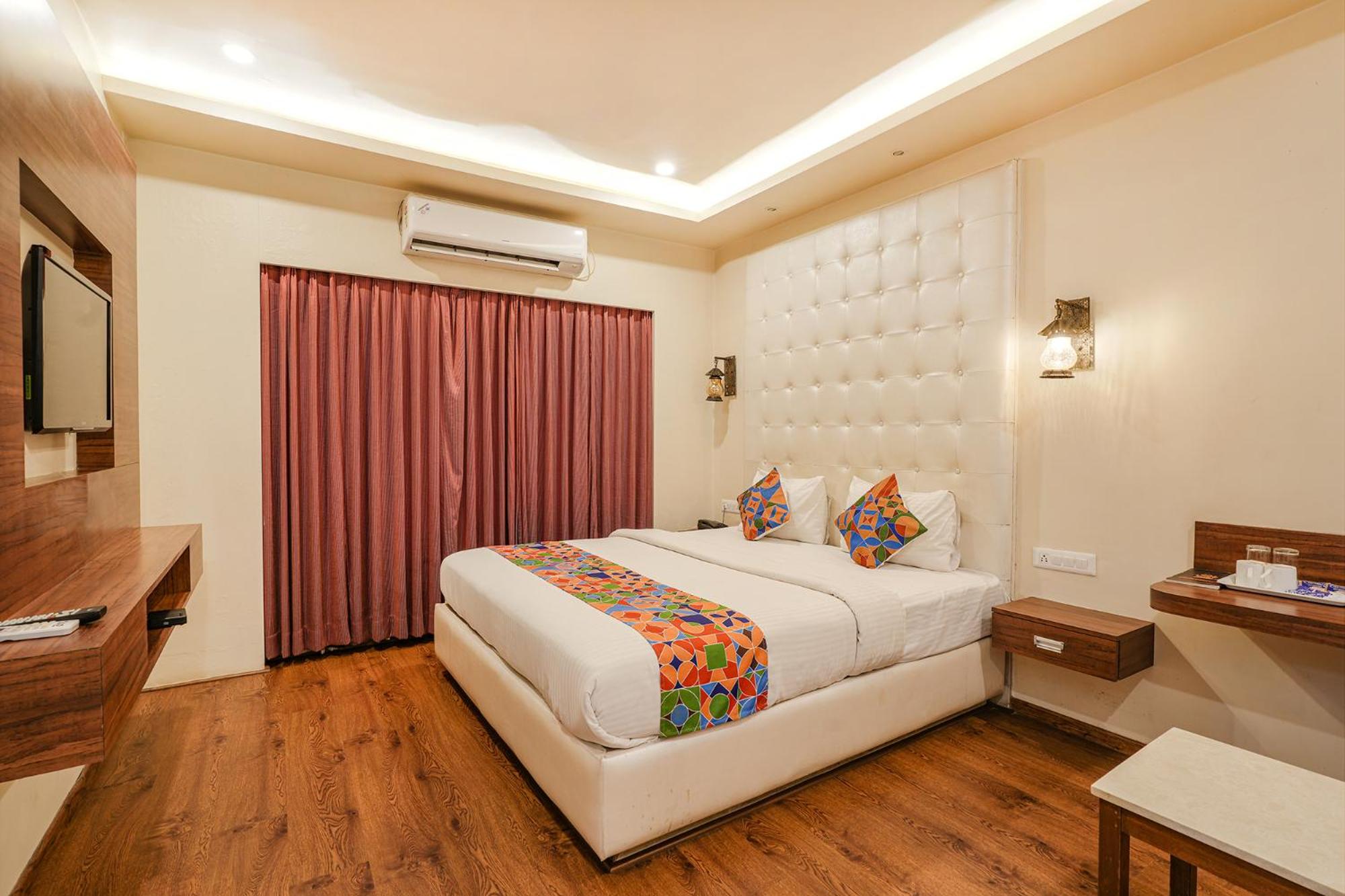 Deluxe Room - Photo 1