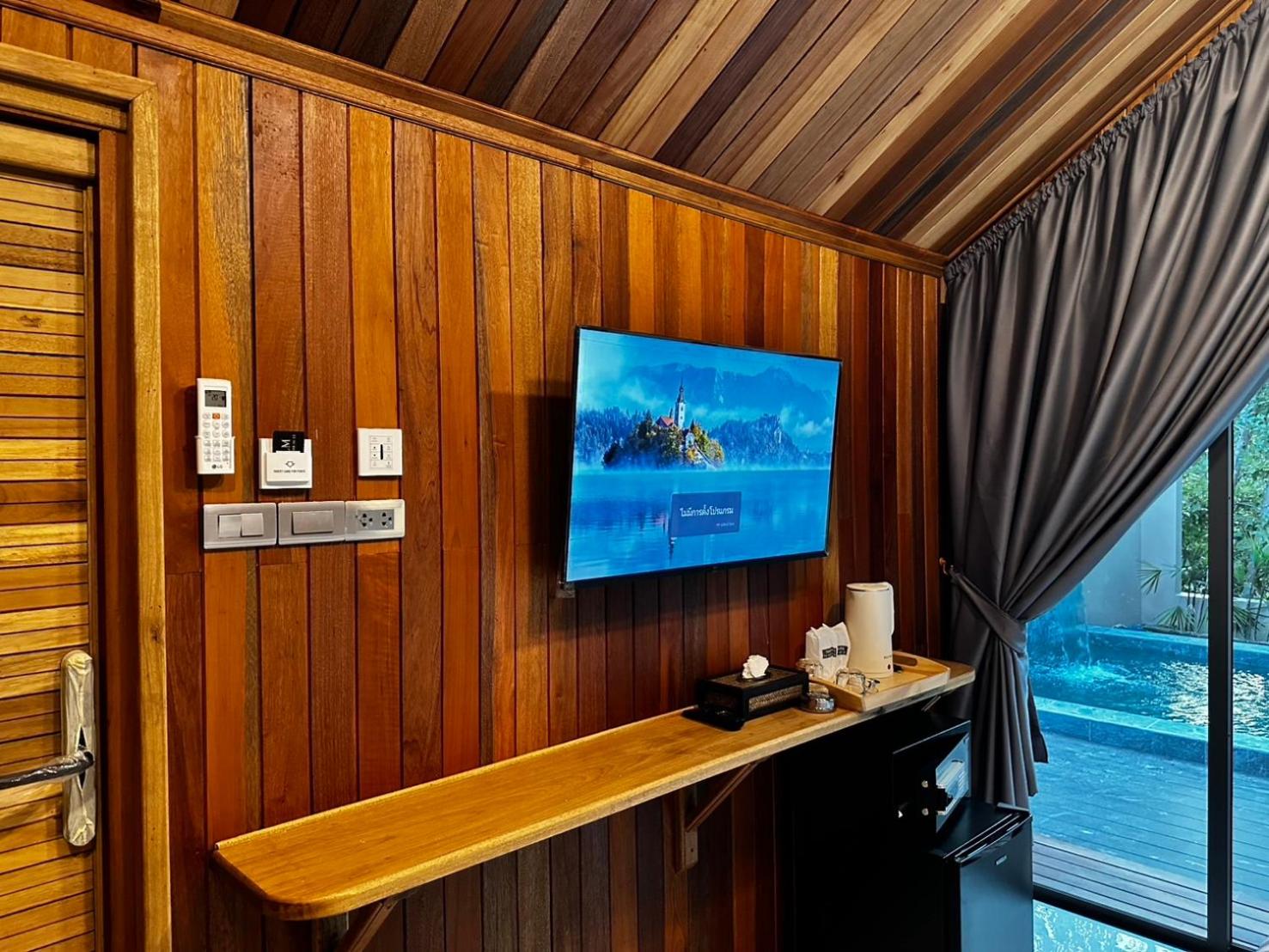 Superior Villa photo 2