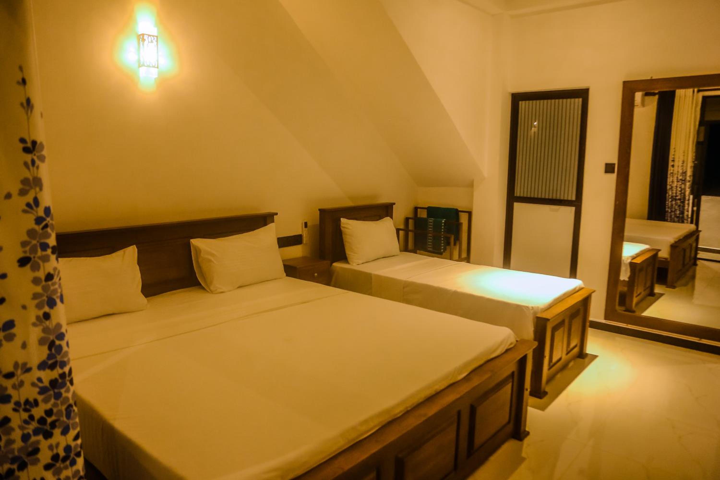 Deluxe Triple Room