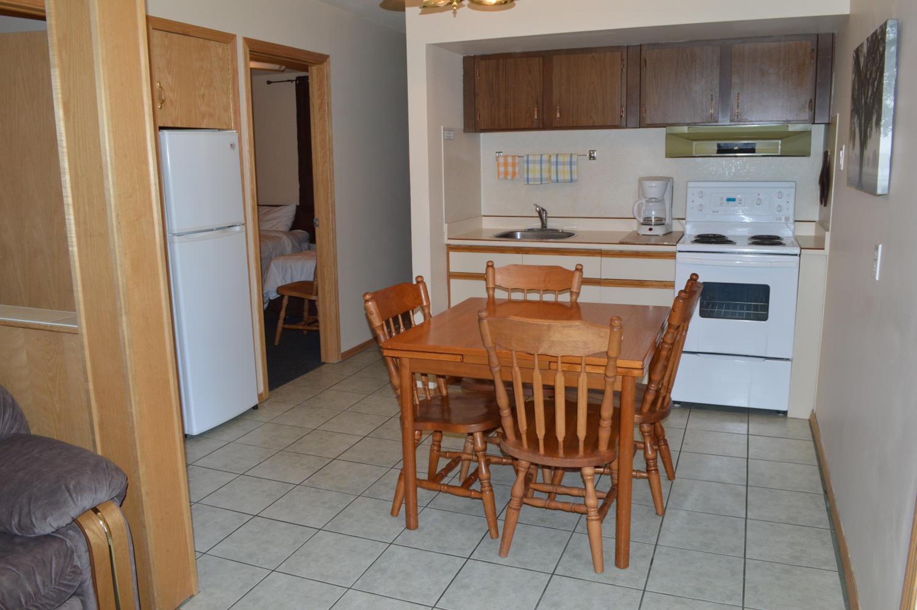 Two-Bedroom Apartment - No Air Conditioning photo 1