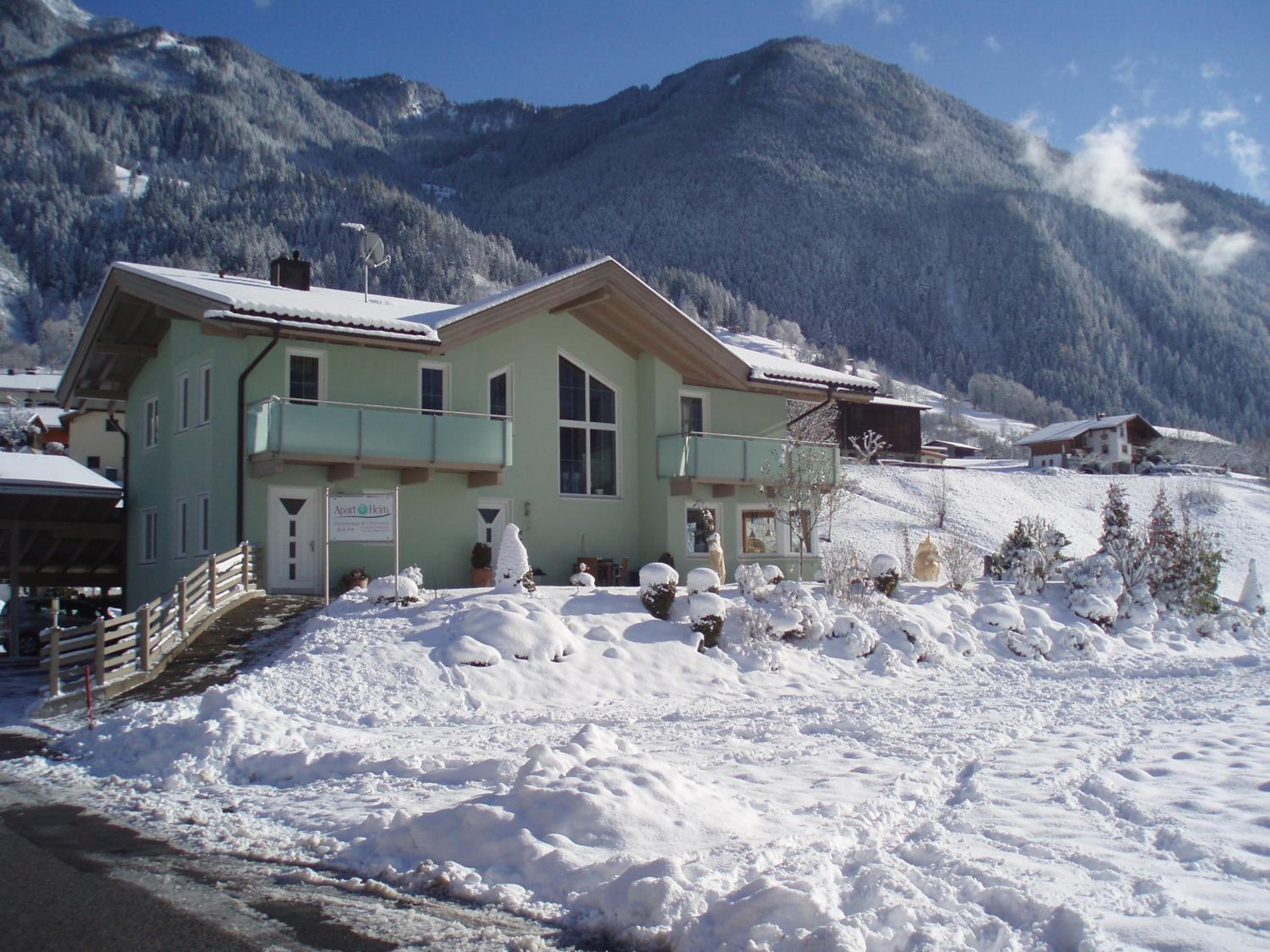 Apartment with Balcony or Terrace photo 2