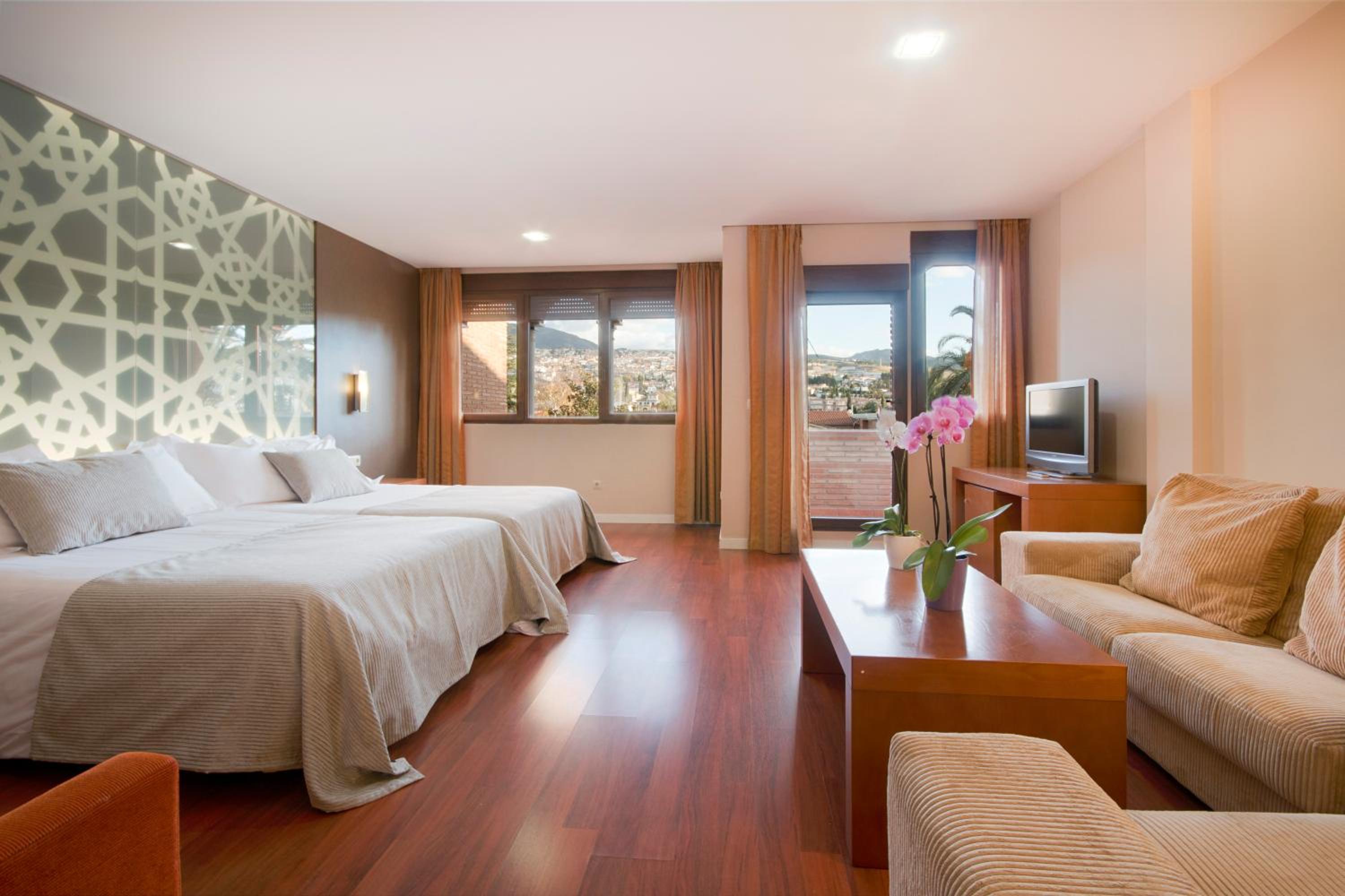 Junior Suite - Photo 1