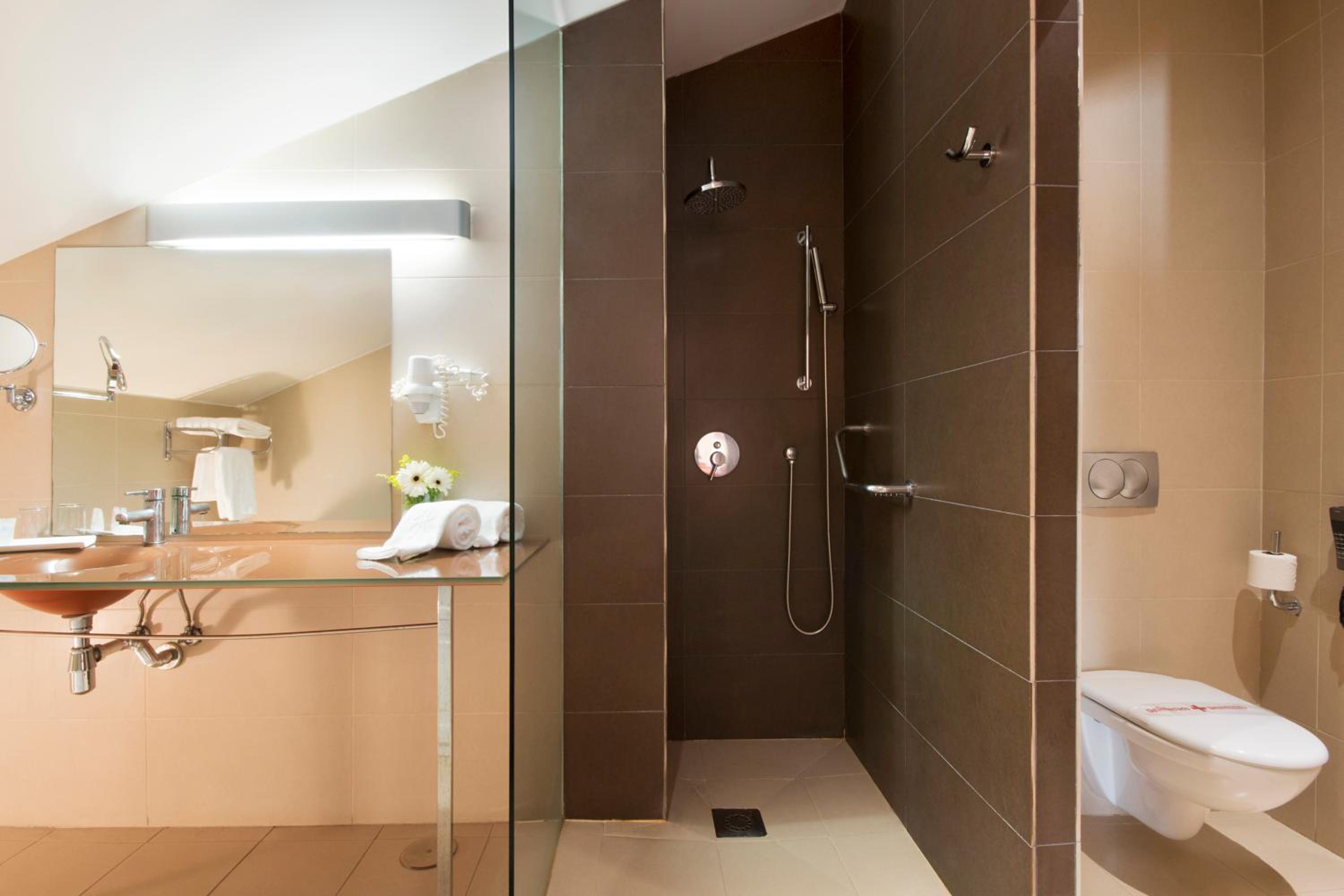 Habitación Doble o con Dos Camas