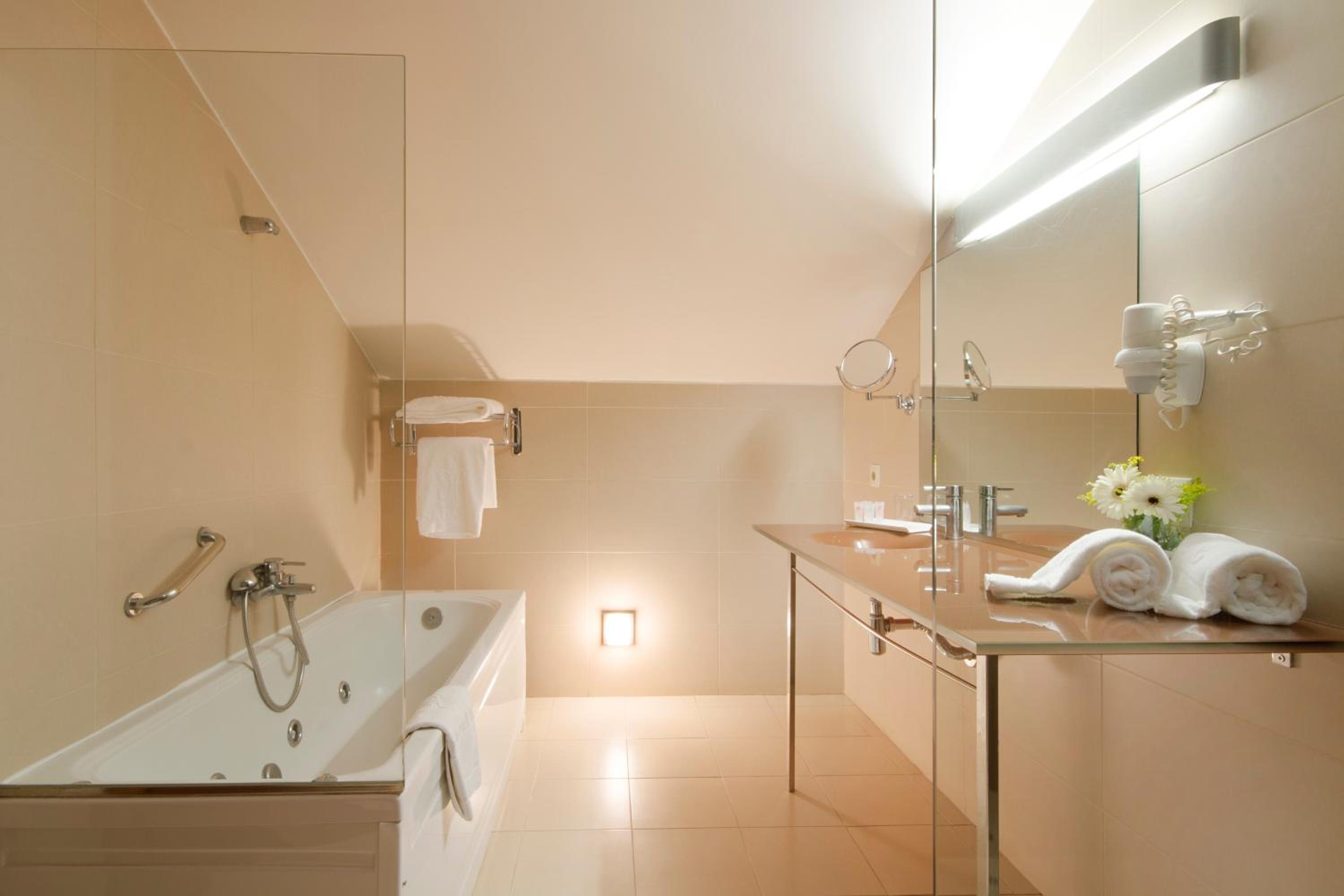 Habitación Doble o con Dos Camas