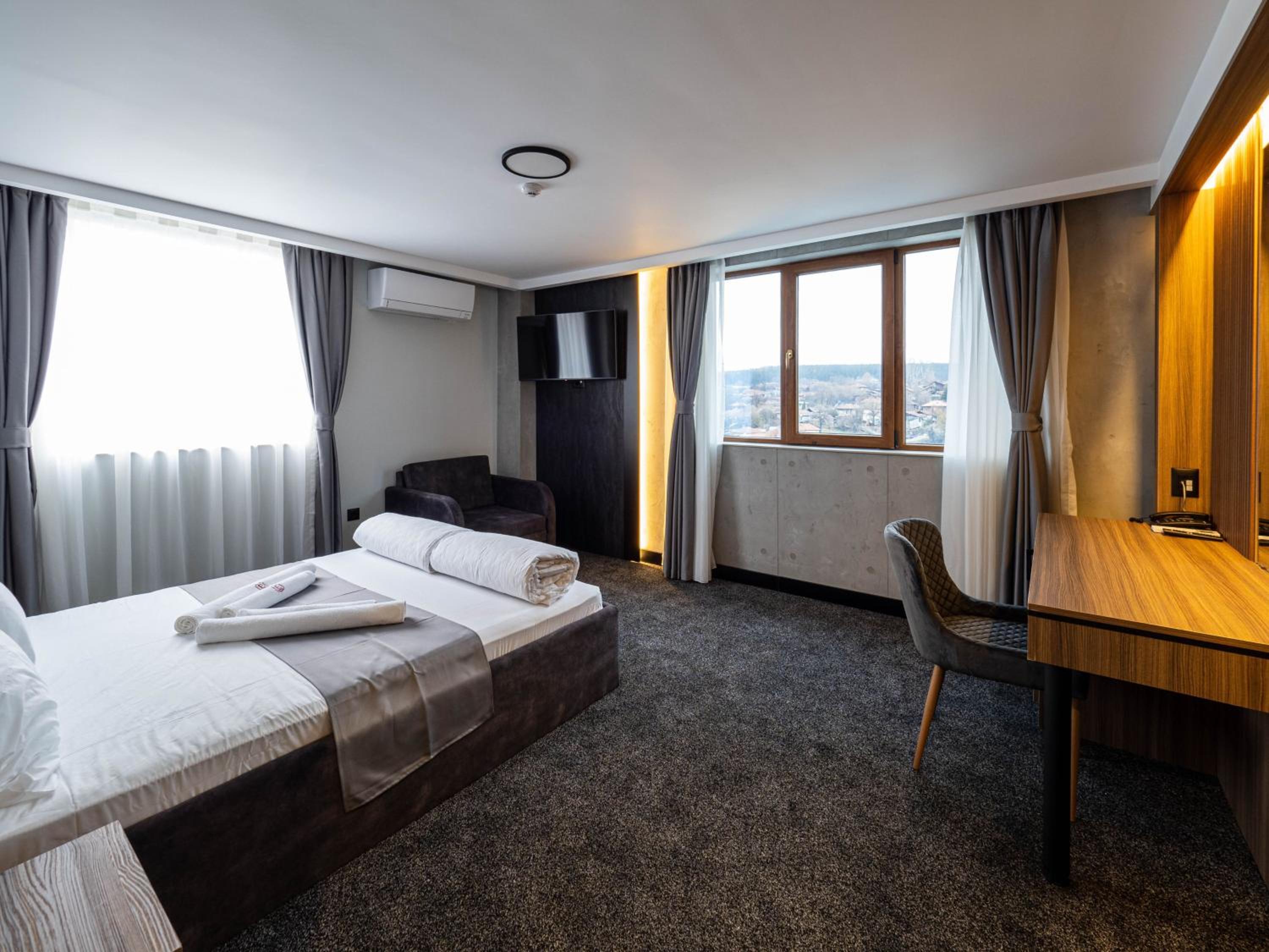 Superior Double or Twin Room photo 1