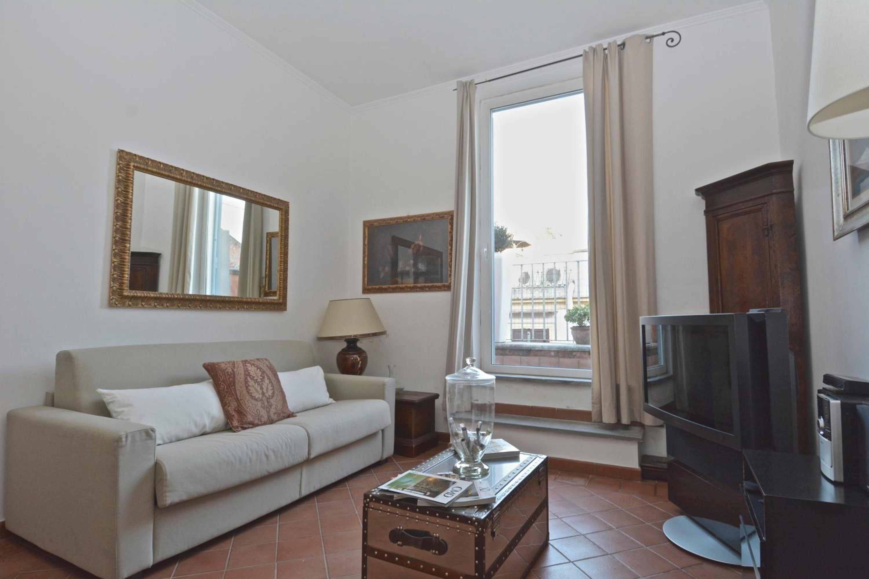 One Bedroom Apartment On Via Belsiana 90