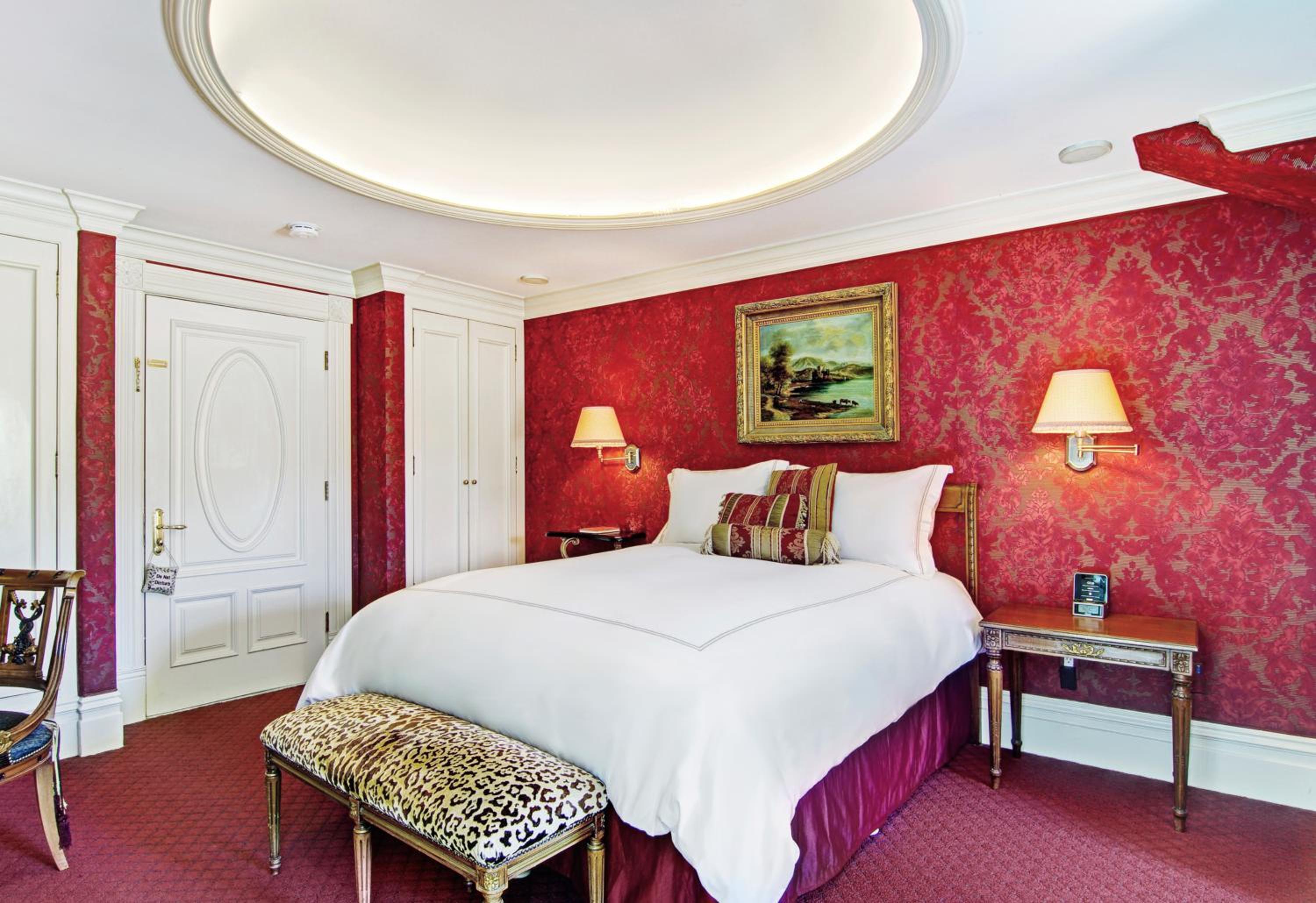 Premier Queen Room - Railroad Baron - Photo 2