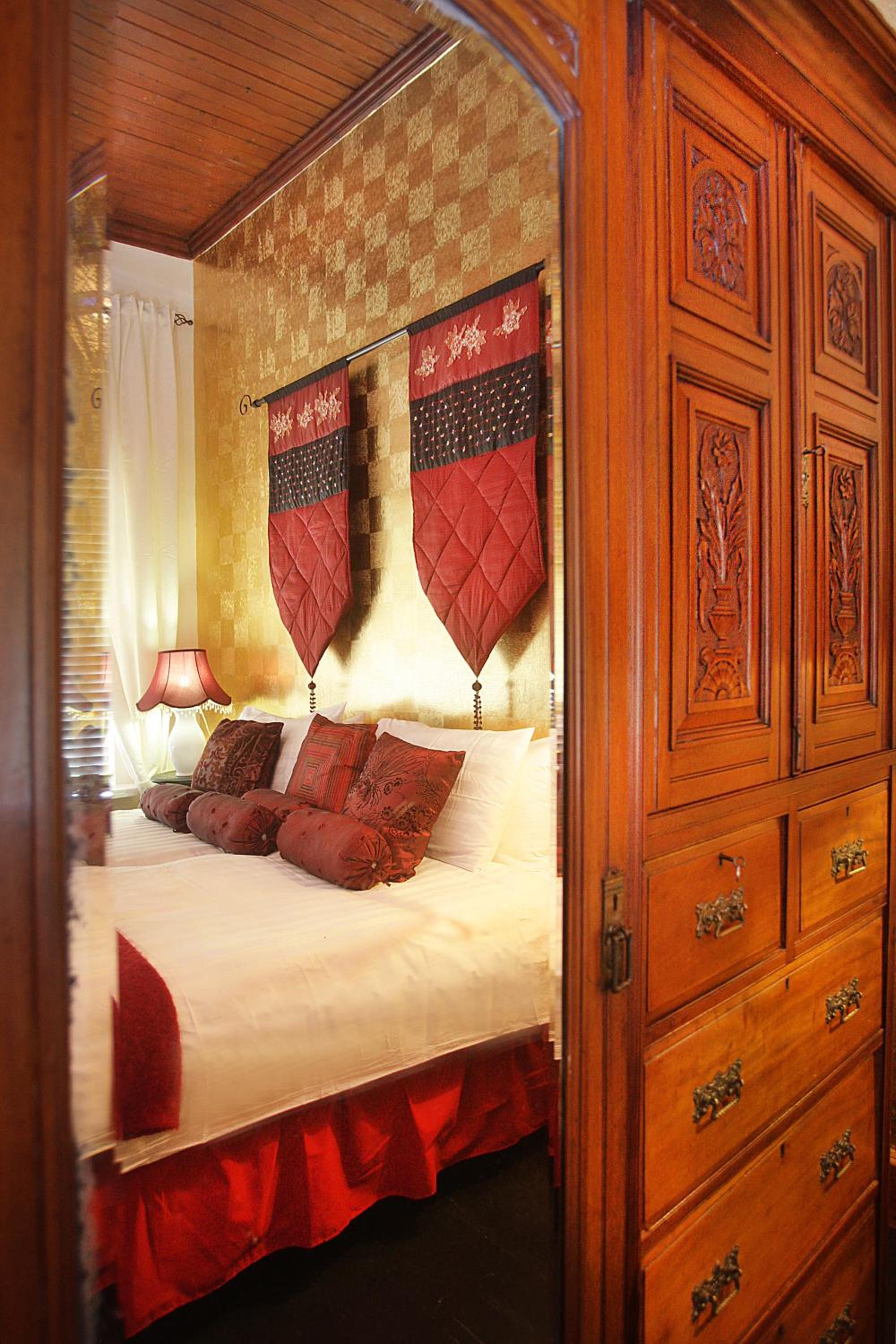 Premium King Room