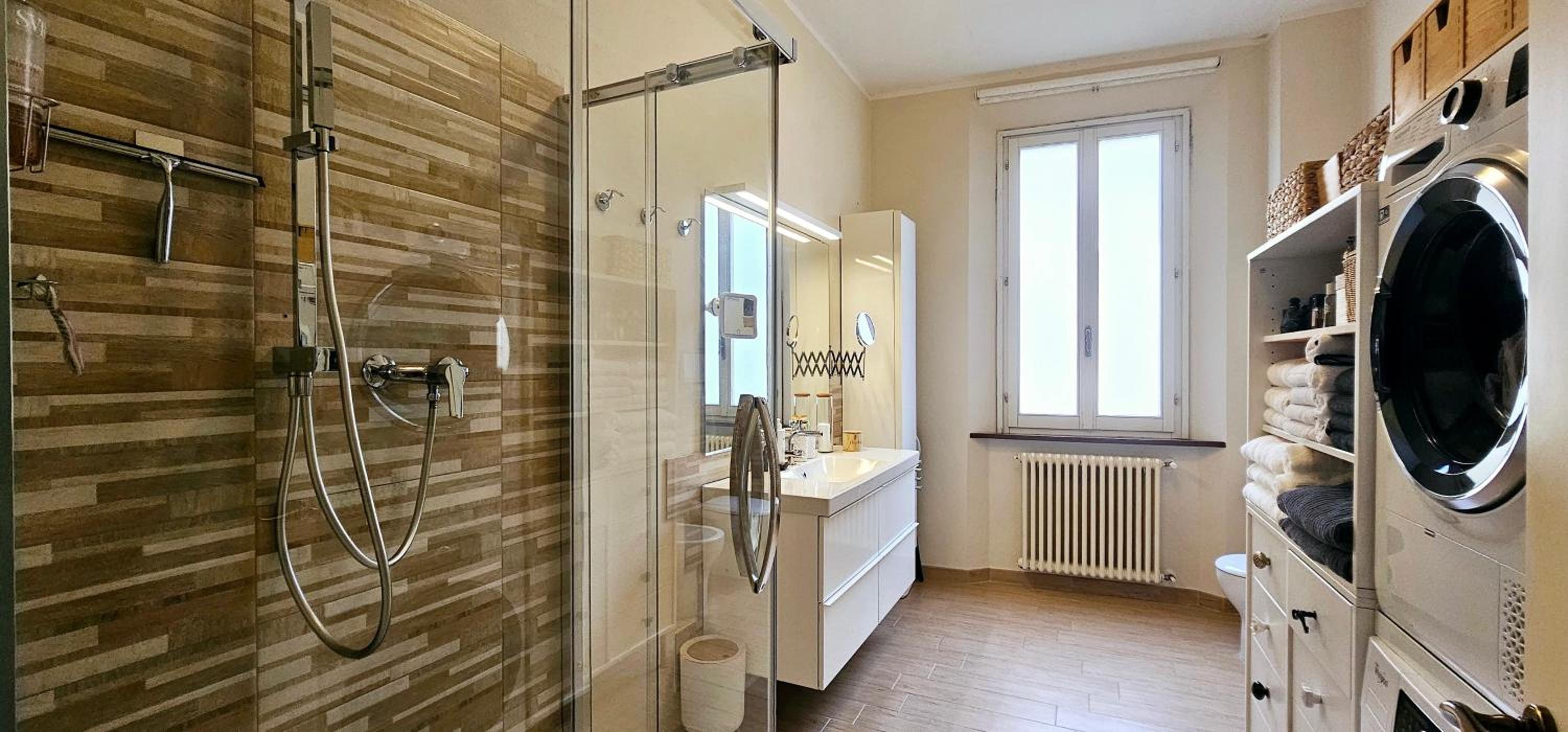 Two-Bedroom Apartment with City View photo 3