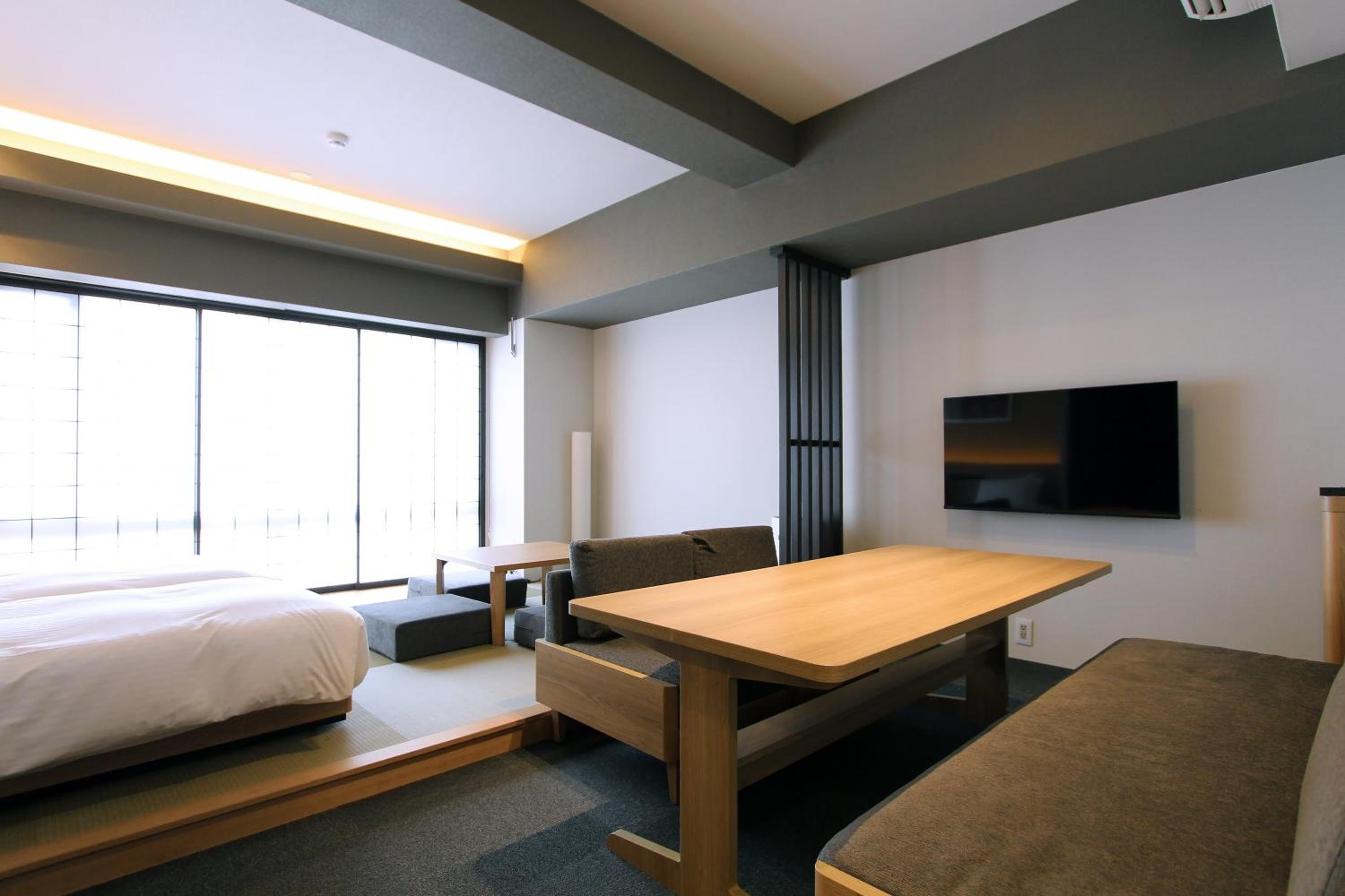Deluxe Japanese Western Style Room - Non-Smoking - Photo 15
