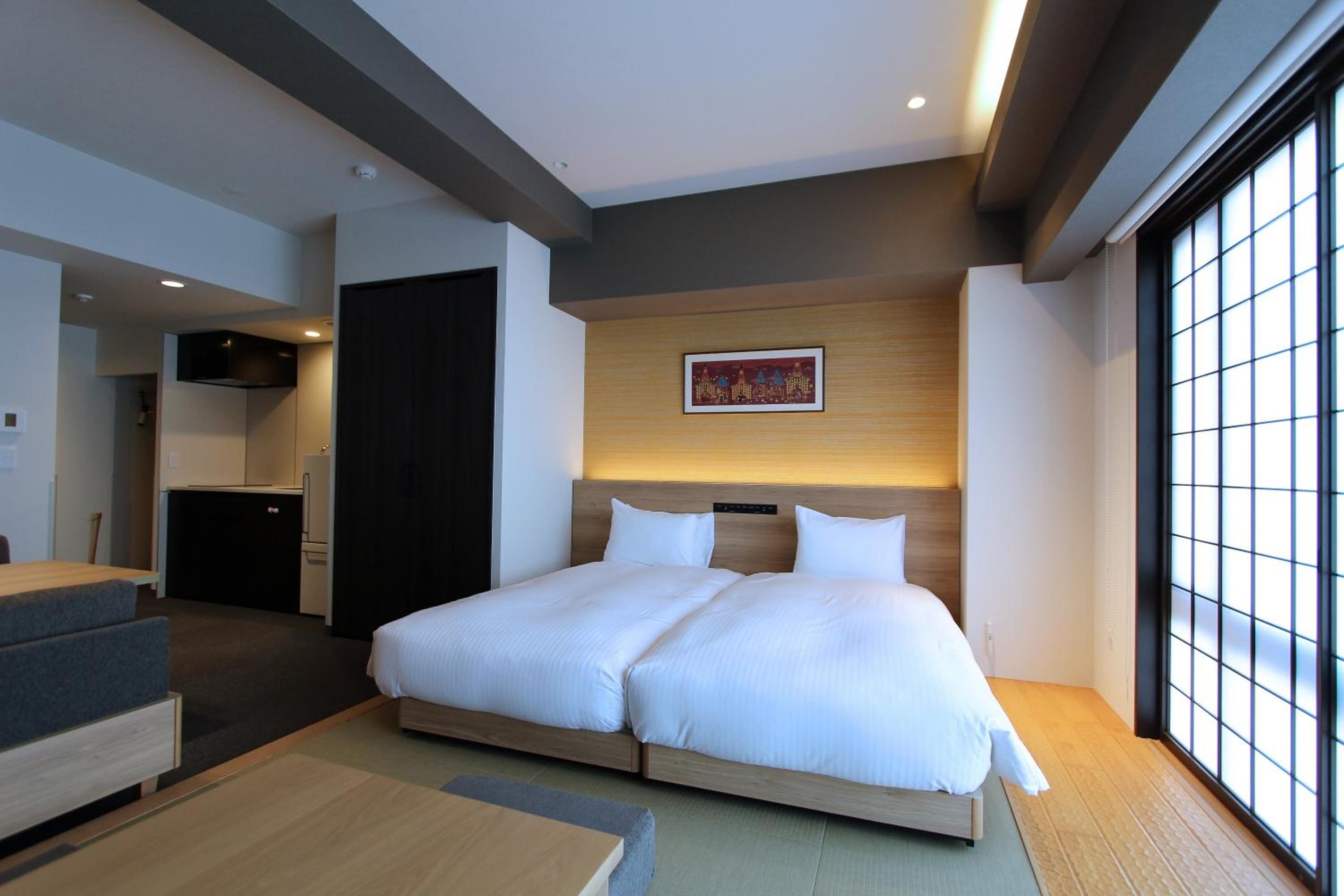 Deluxe Japanese Western Style Room - Non-Smoking - Photo 8
