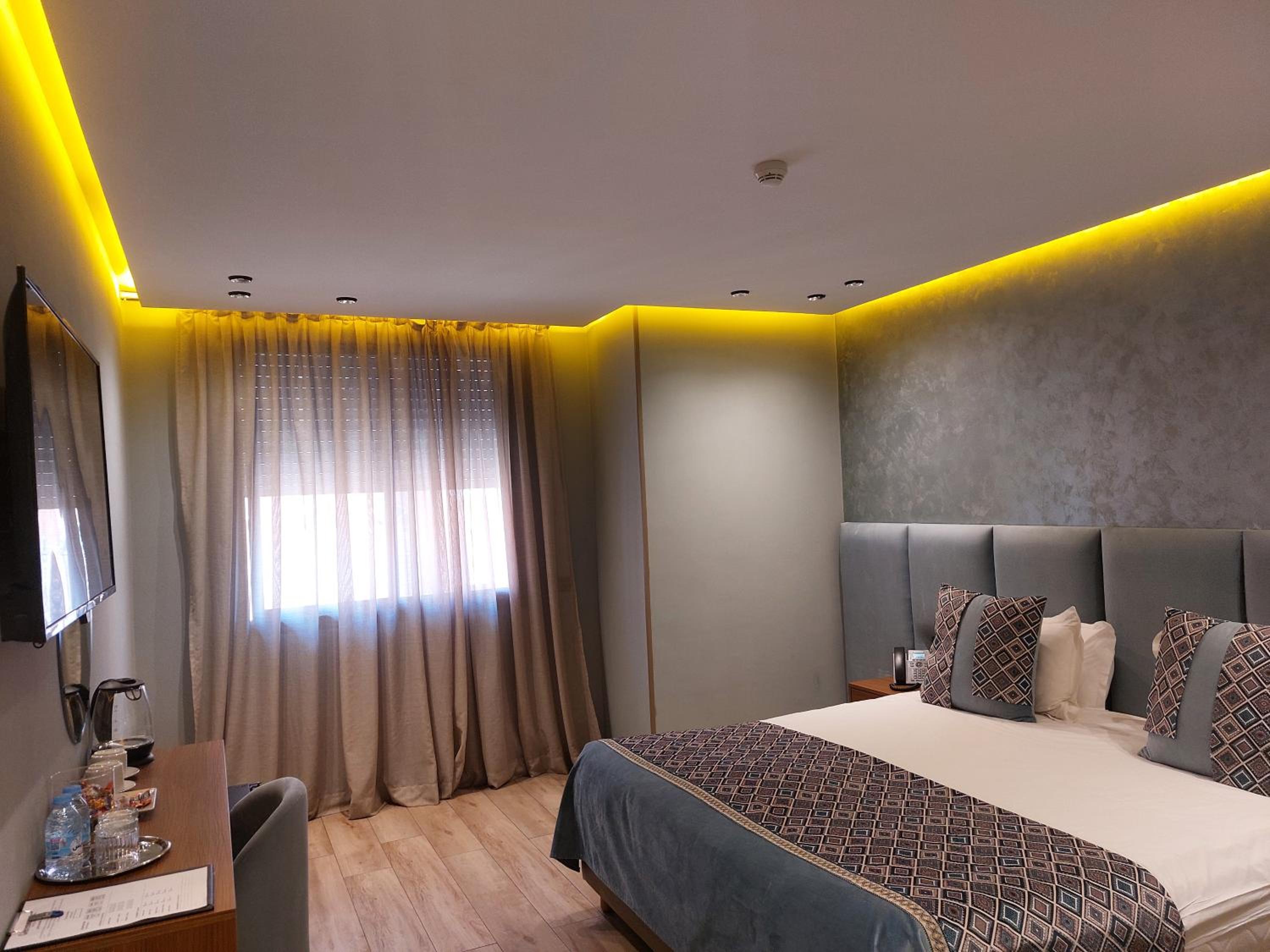Queen Room - Photo 3
