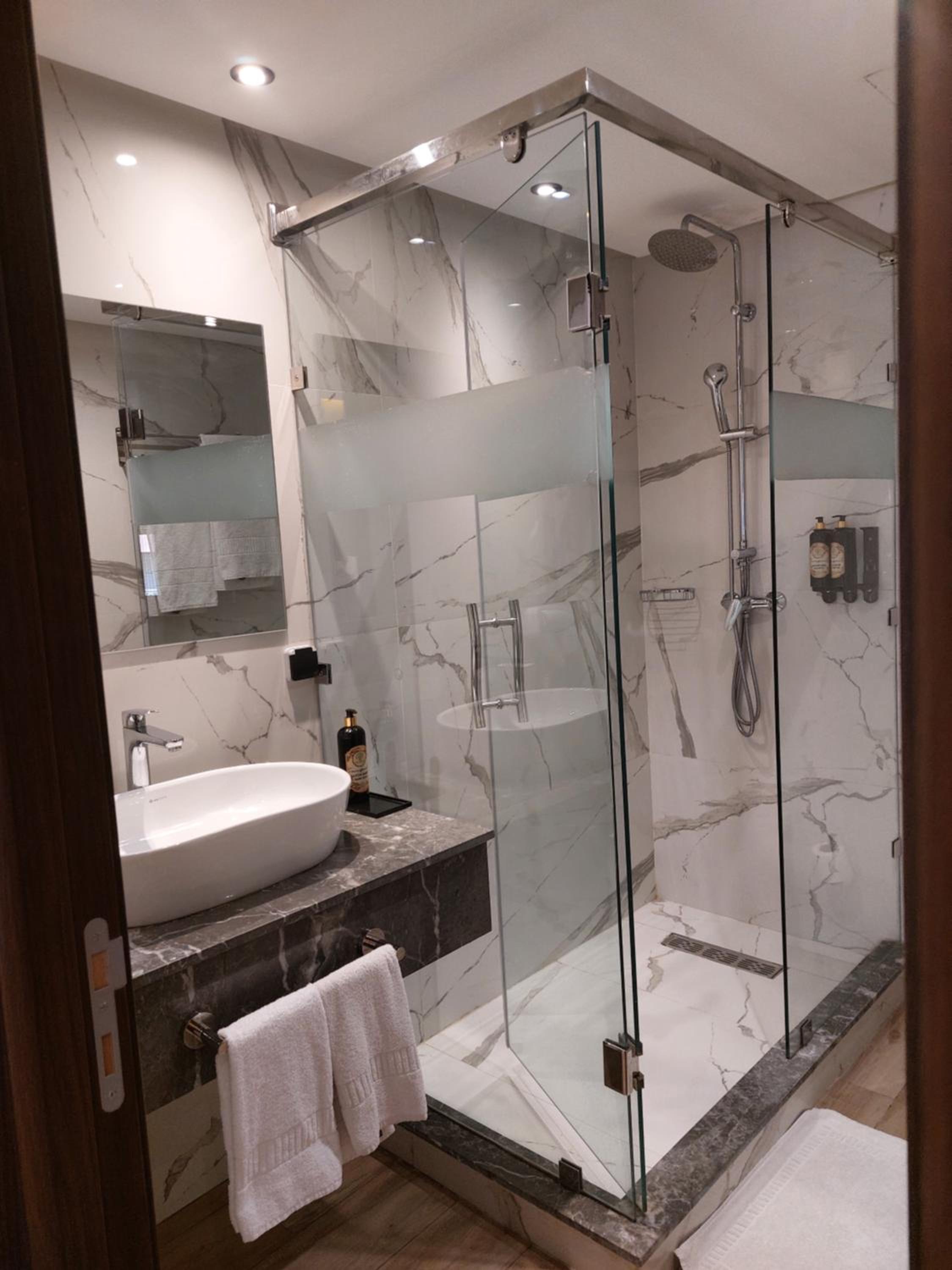 Queen Room - Photo 5