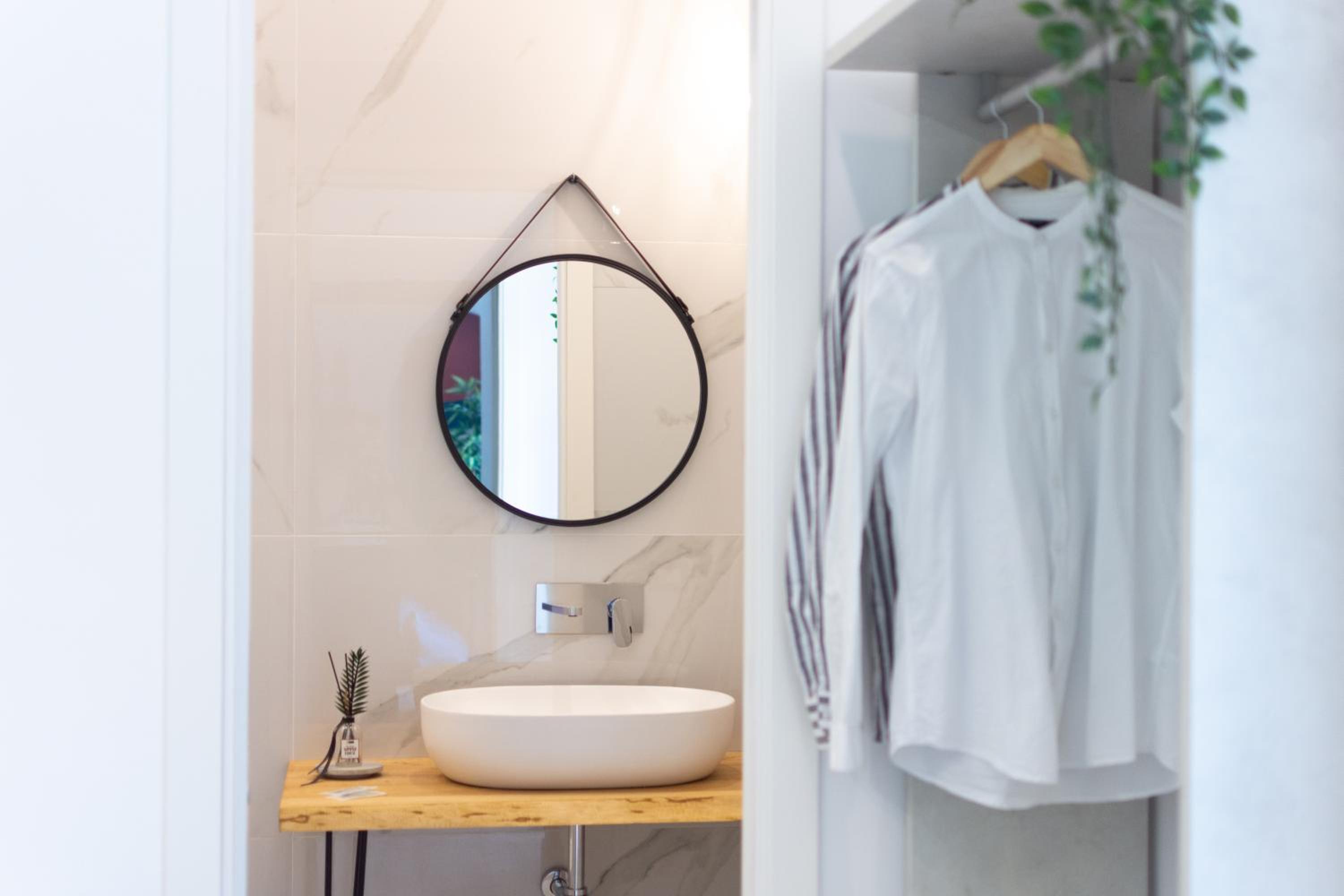 Deluxe Double Room with Shower