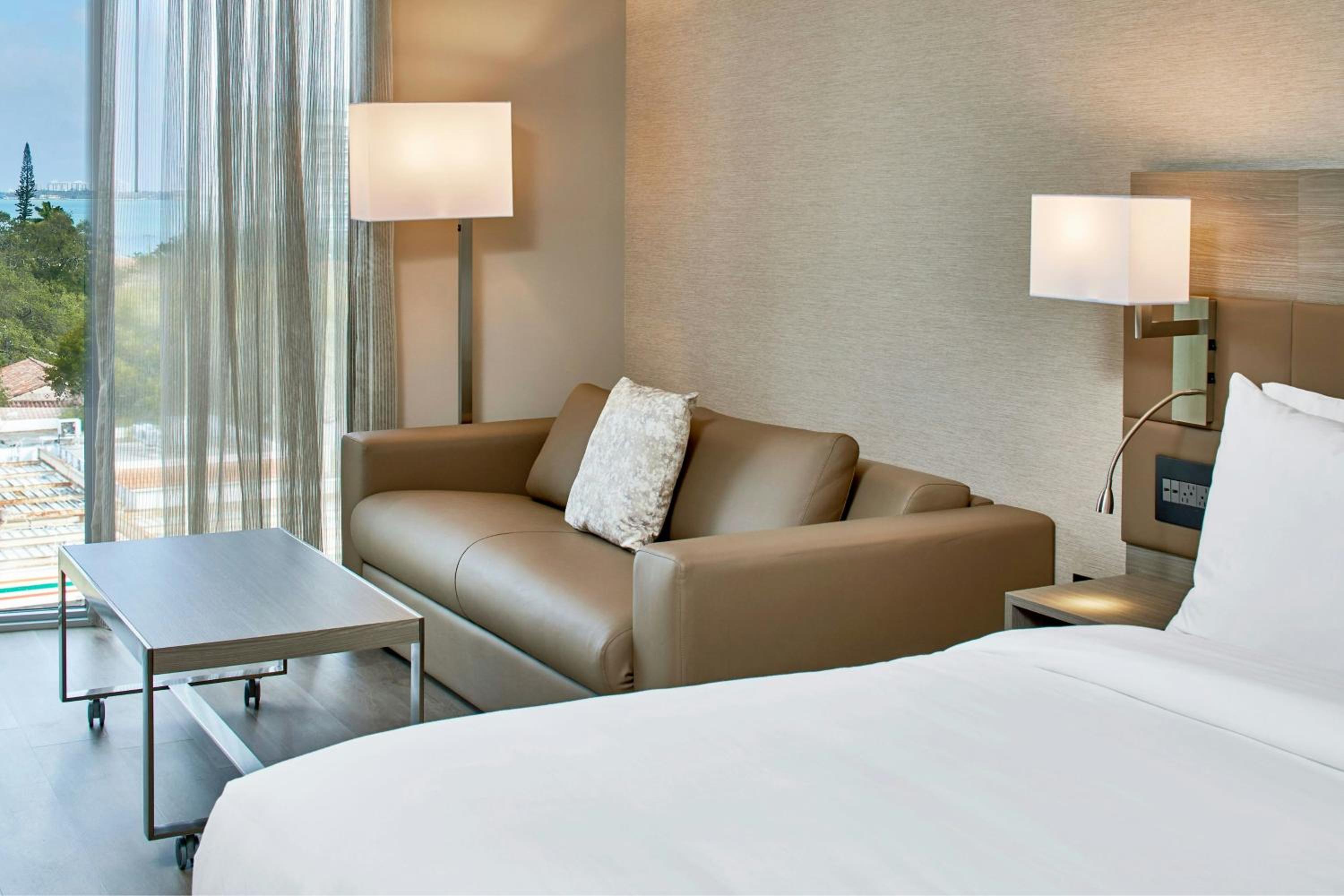 King Room with City View