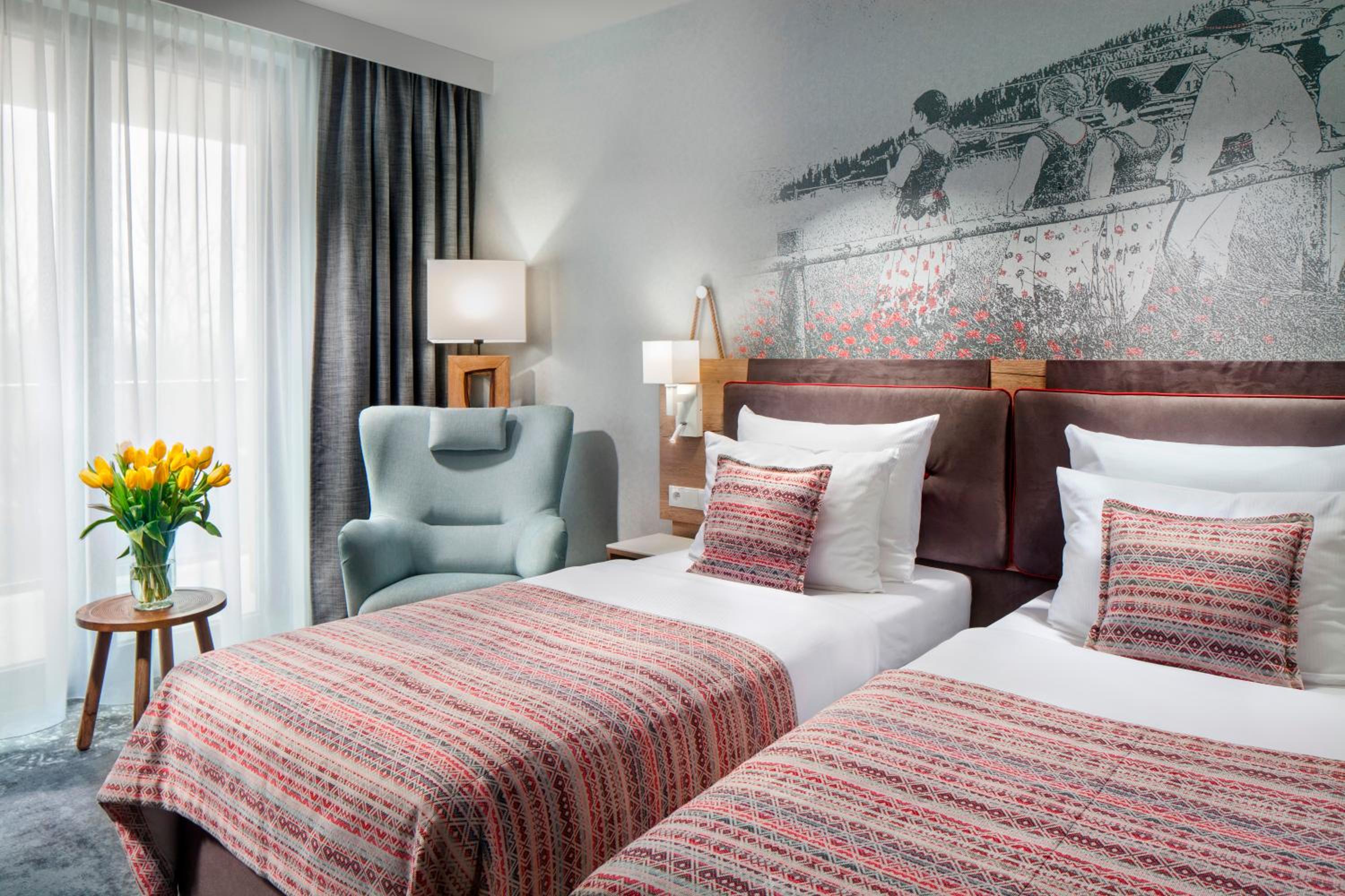 Superior Twin Room with 2 single beds (without access to the thermal baths) photo 2
