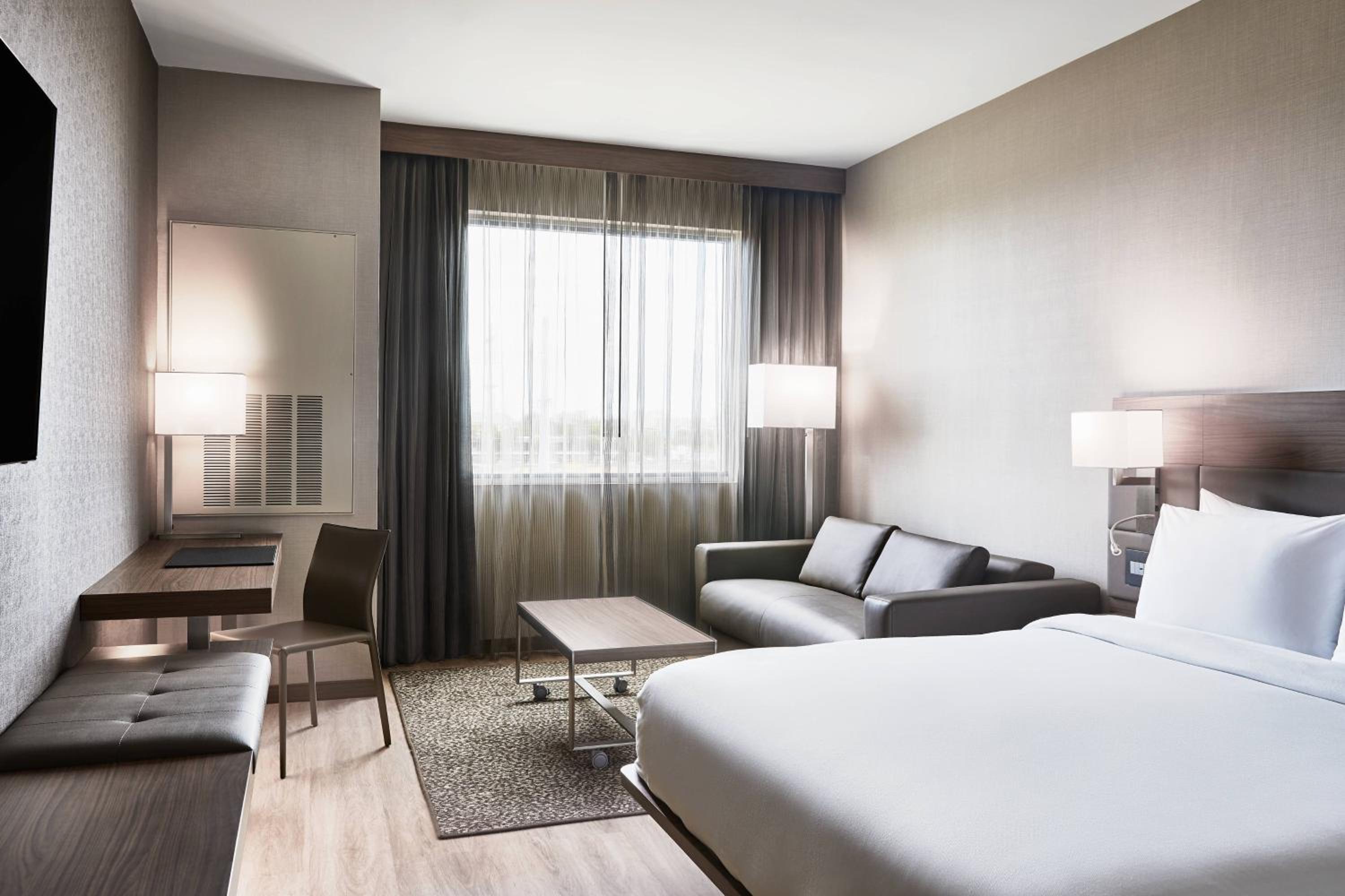 King Room with Sofa Bed