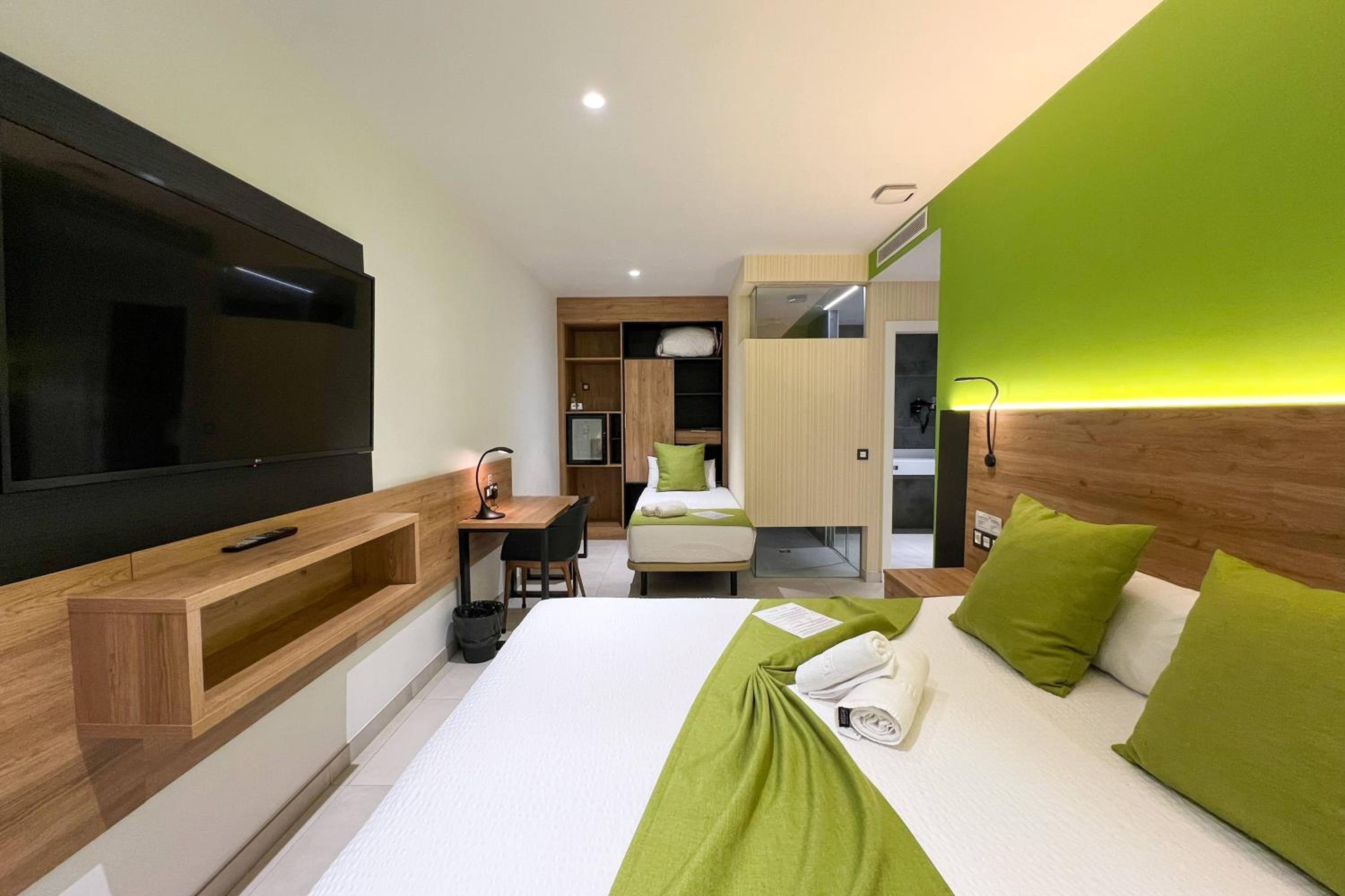Triple Room - Photo 5
