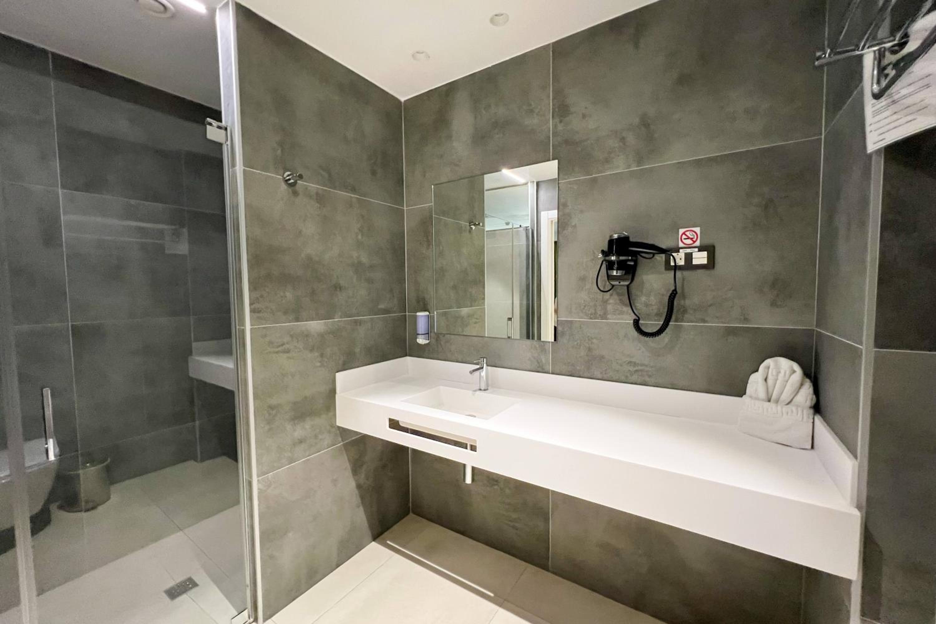Triple Room - Photo 2