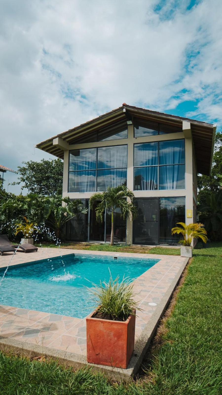 Deluxe Villa photo 3