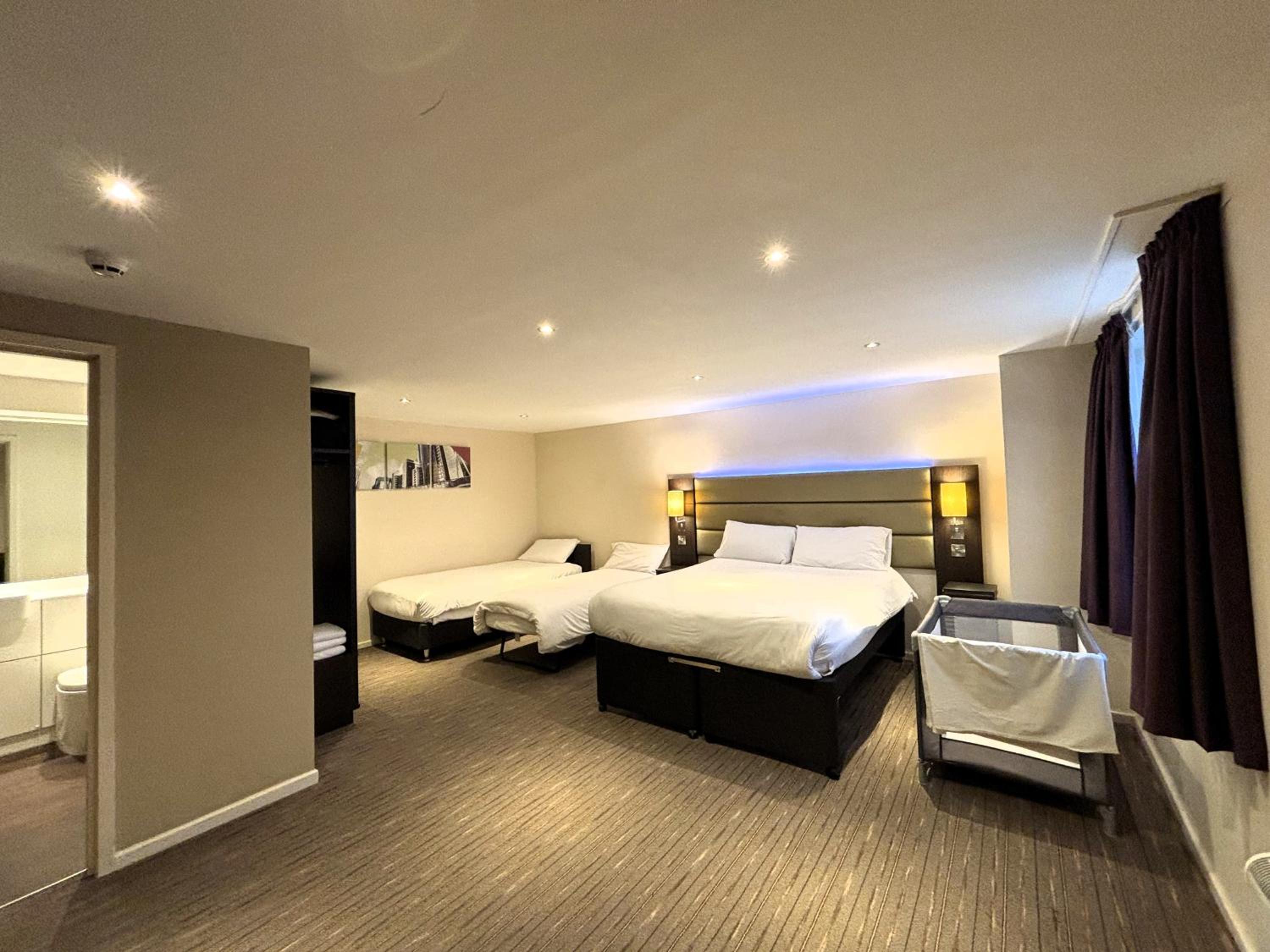 Family Double Room photo 3