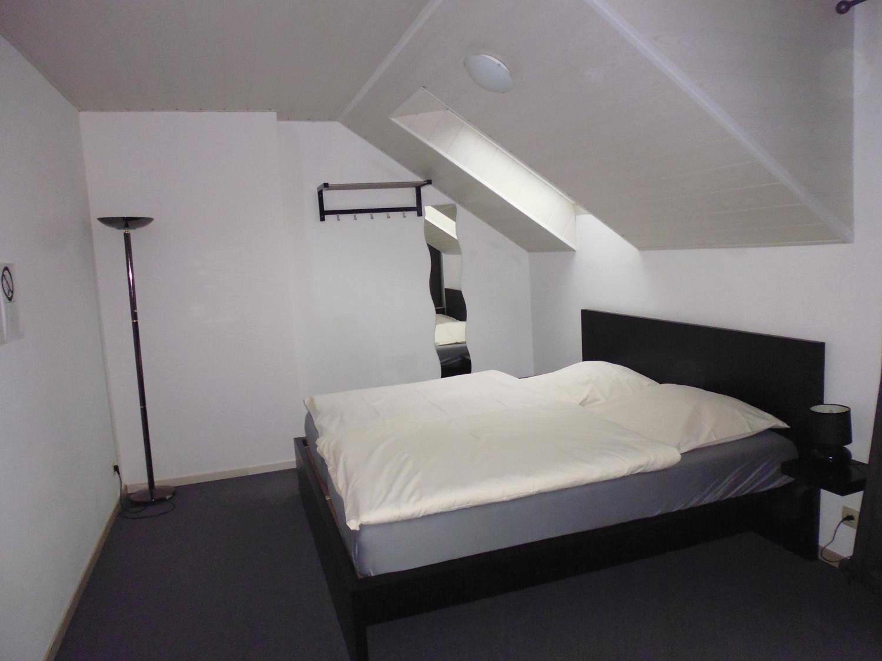 Standard King Room photo 2