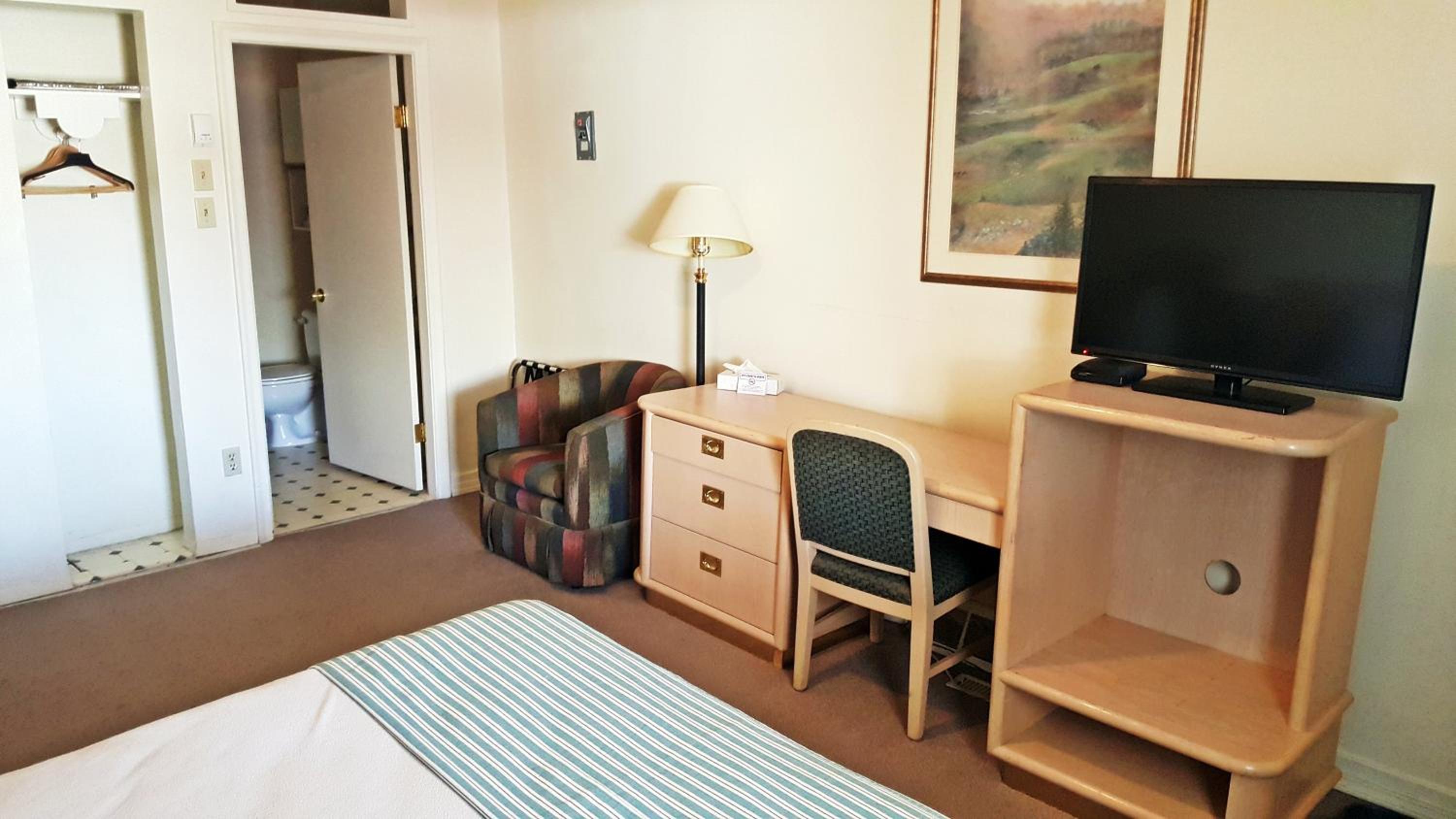 Standard Double Room photo 3