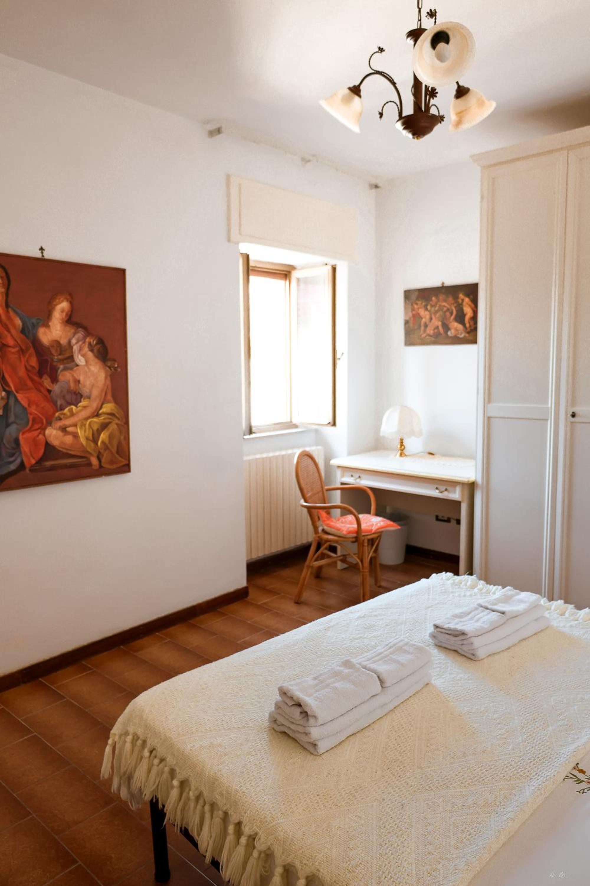 Large Double Room photo 2