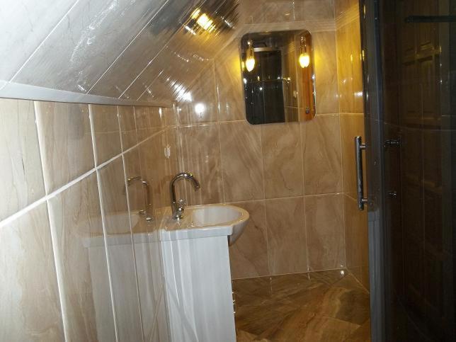 One-Bedroom Family Apartment - Photo 2