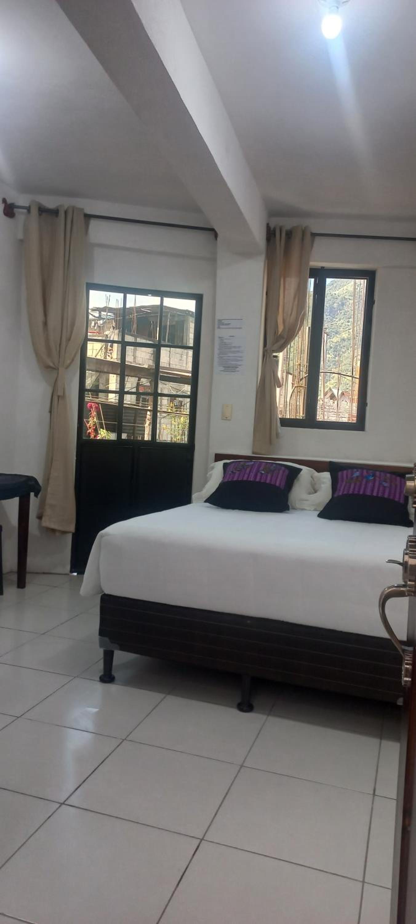Deluxe Double Room with Balcony photo 3