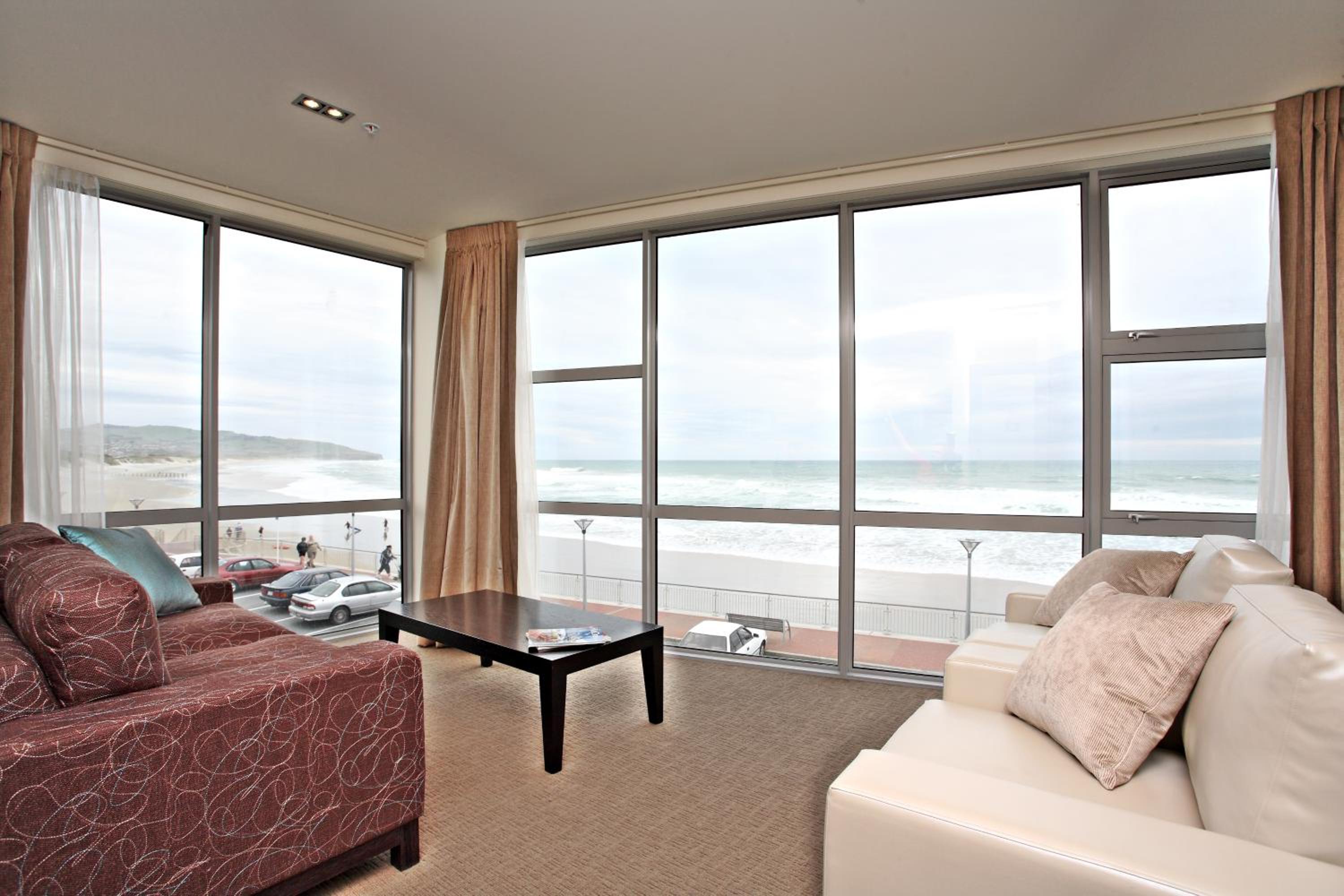 Luxury Apartment with Ocean View - Photo 5