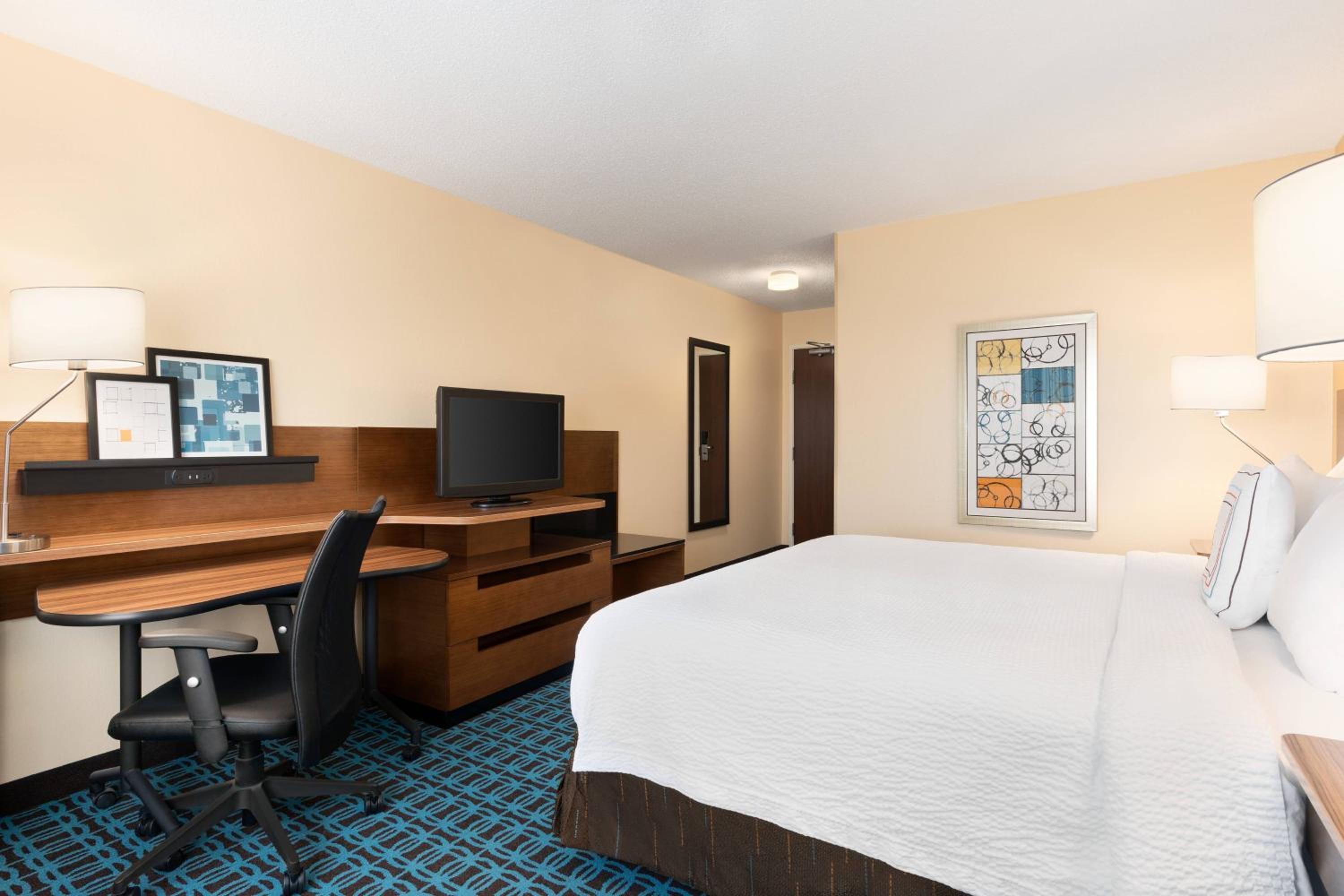 King Room - Hearing Accessible - Photo 2