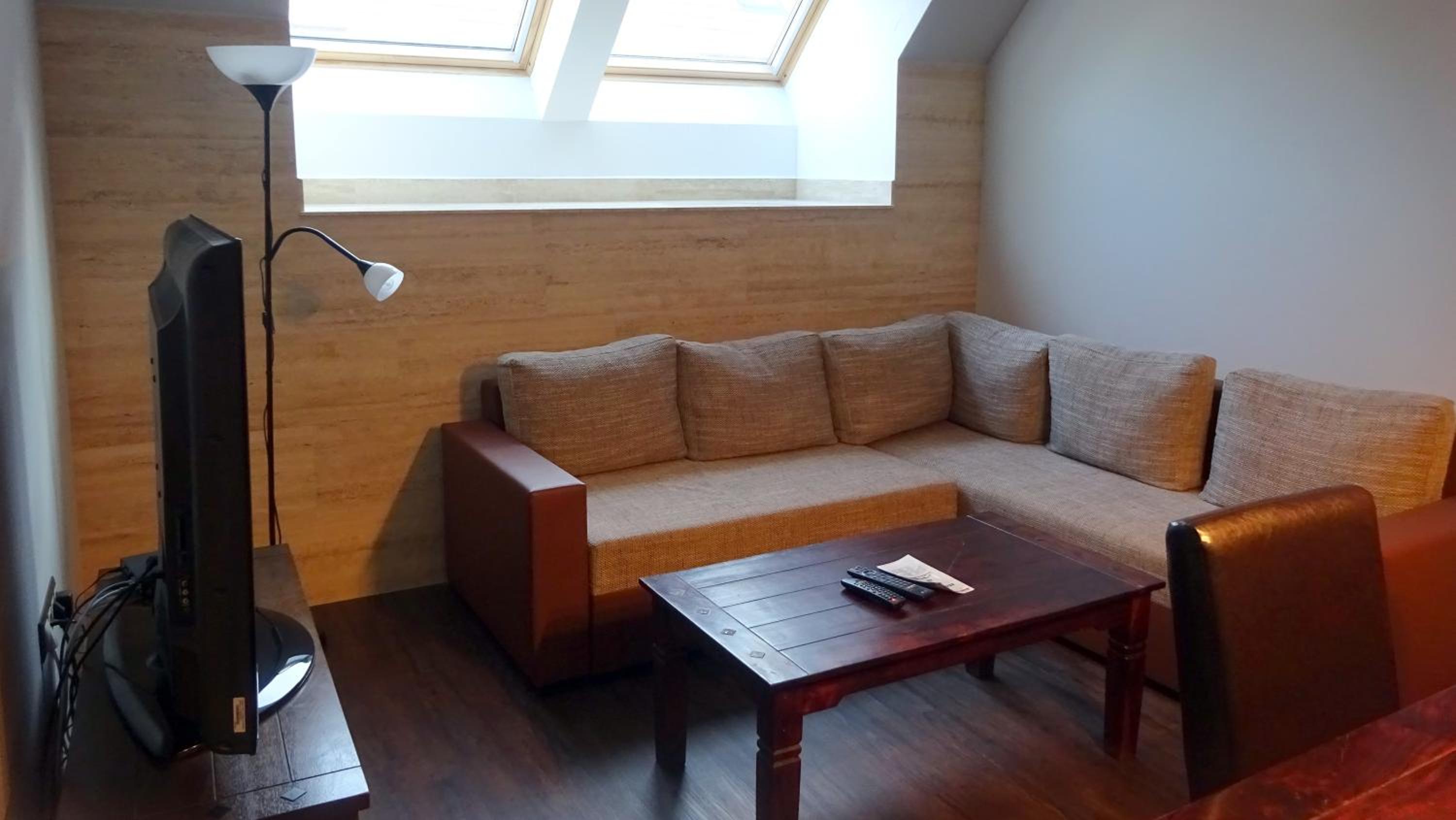 Two-Bedroom Superior Apartment - Photo 10